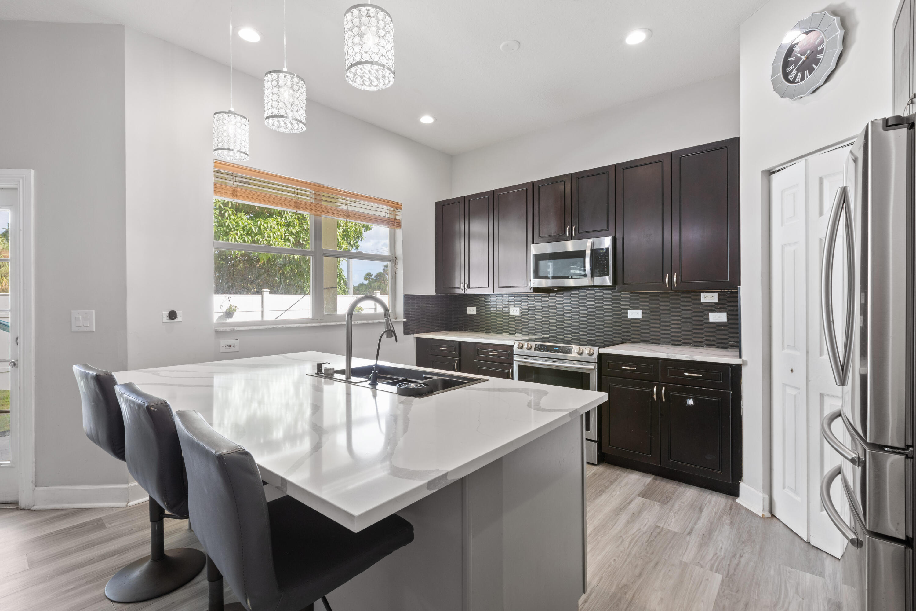 LAKES OF LAGUNA - Residential Lease