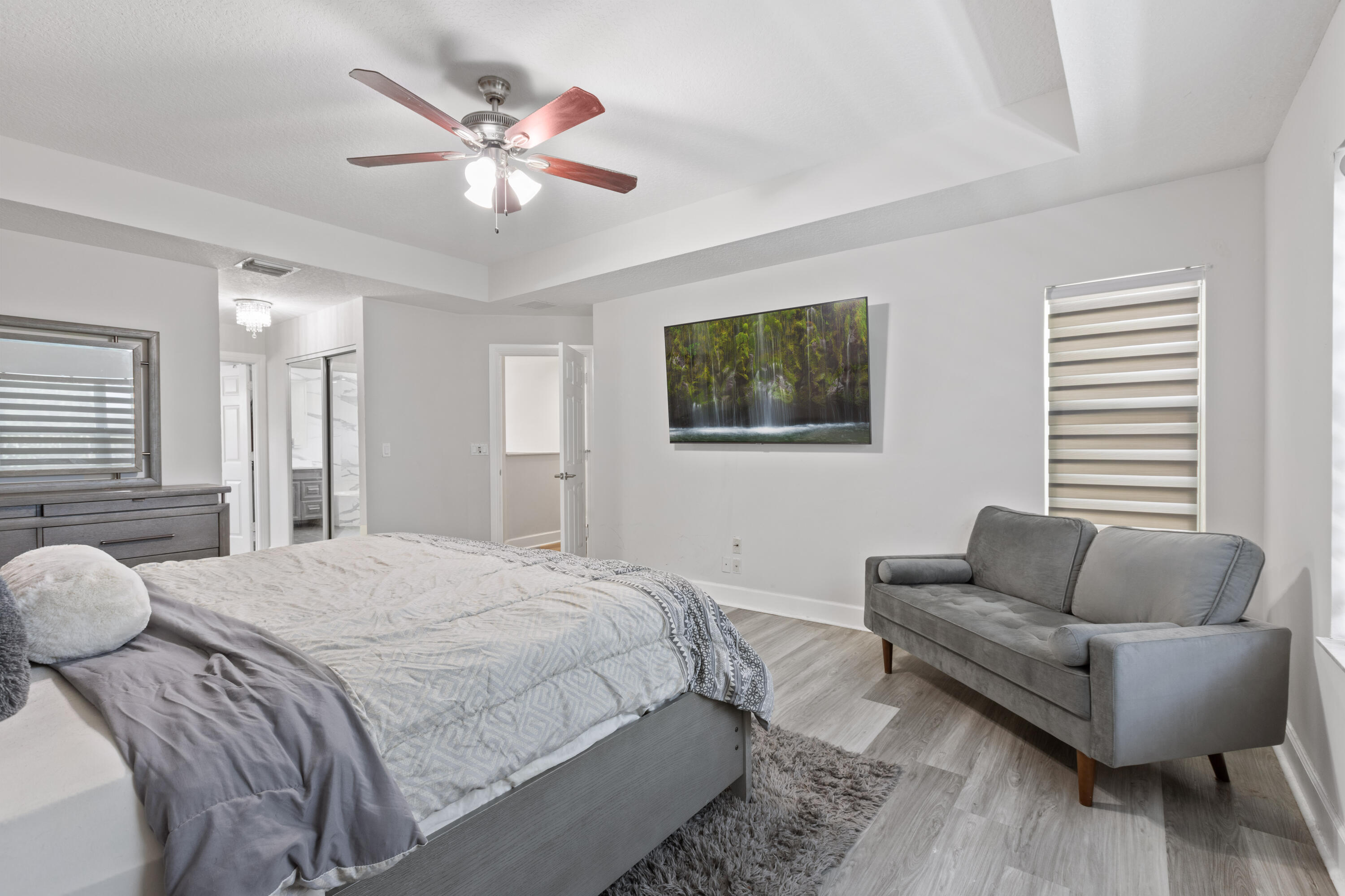 LAKES OF LAGUNA - Residential Lease