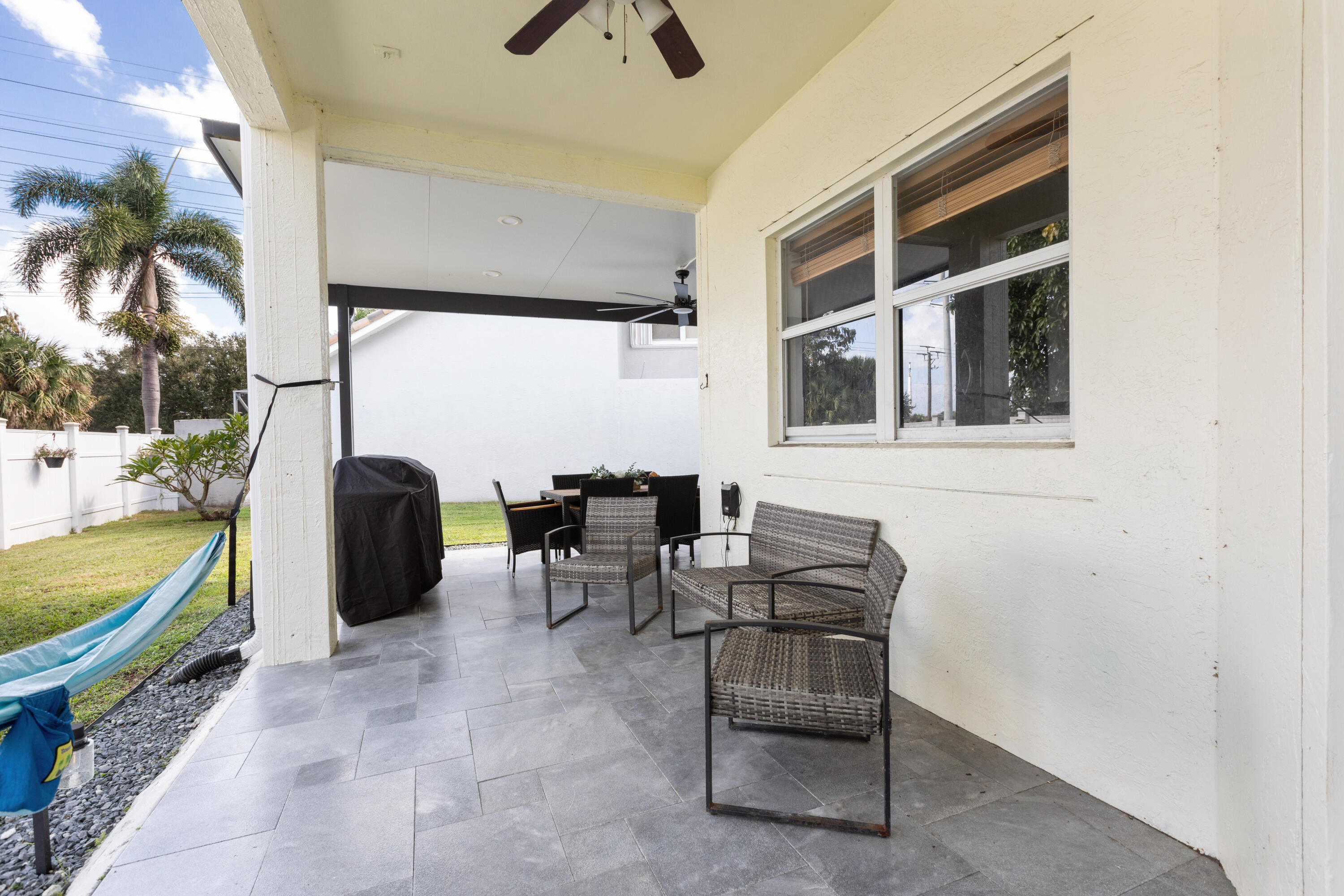 LAKES OF LAGUNA - Residential Lease