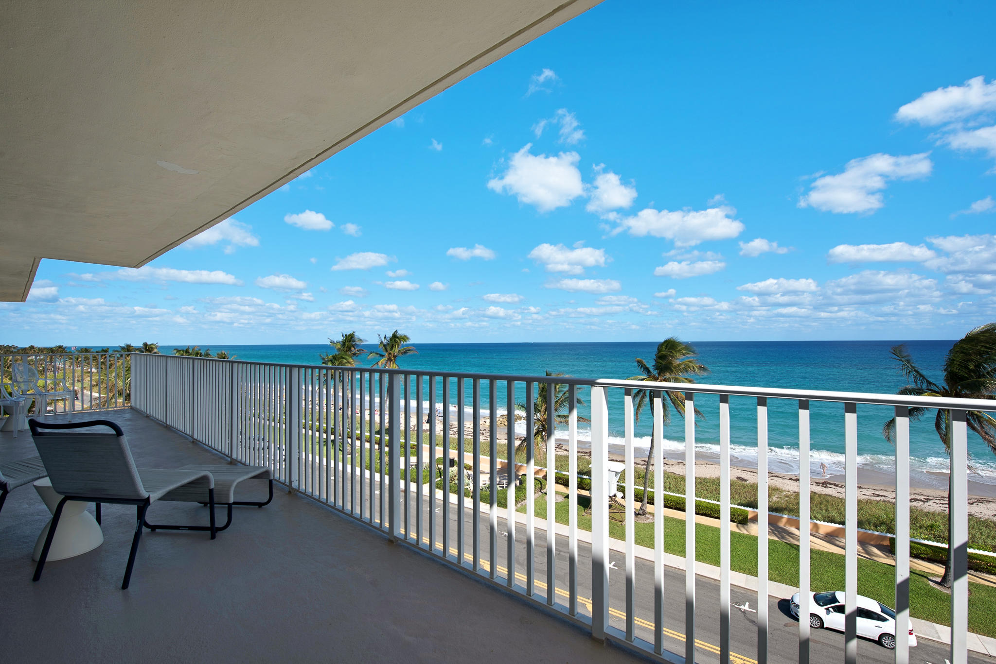 LOWELL HOUSE CONDO LTS 53 - Residential