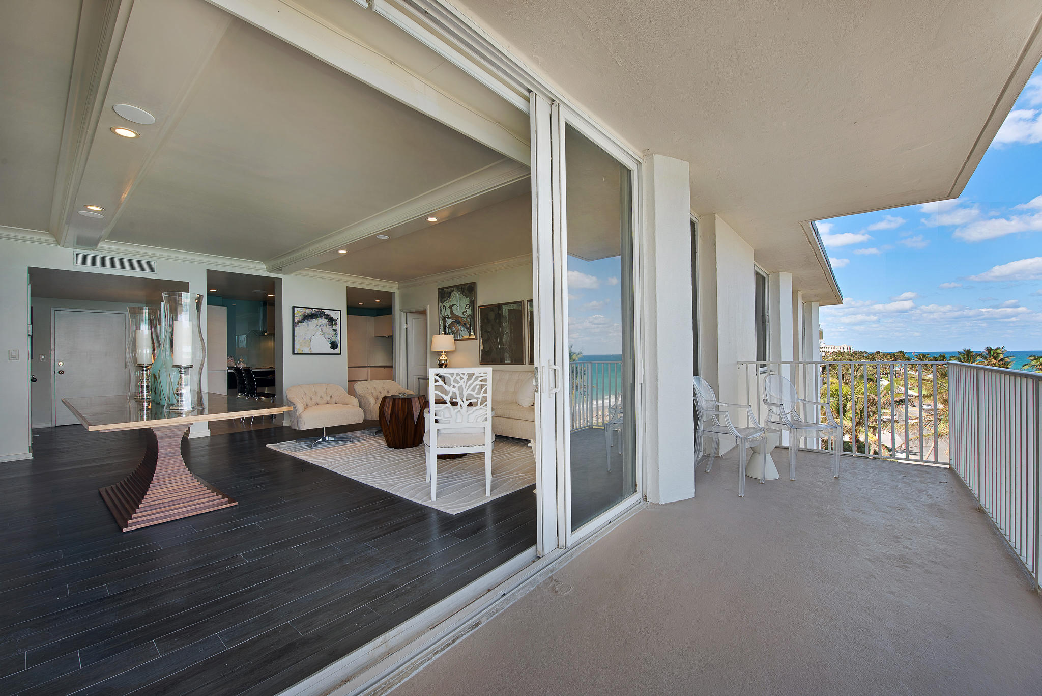 LOWELL HOUSE CONDO LTS 53 - Residential