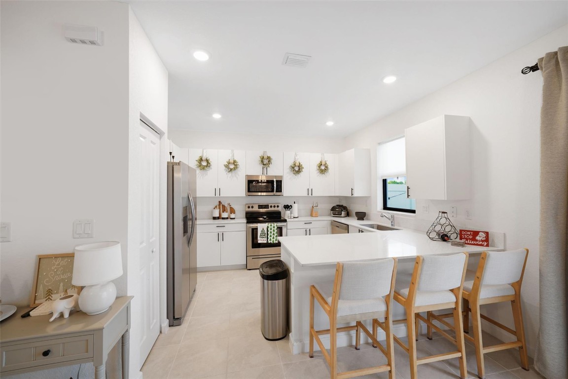 VISTA LAGO - Residential