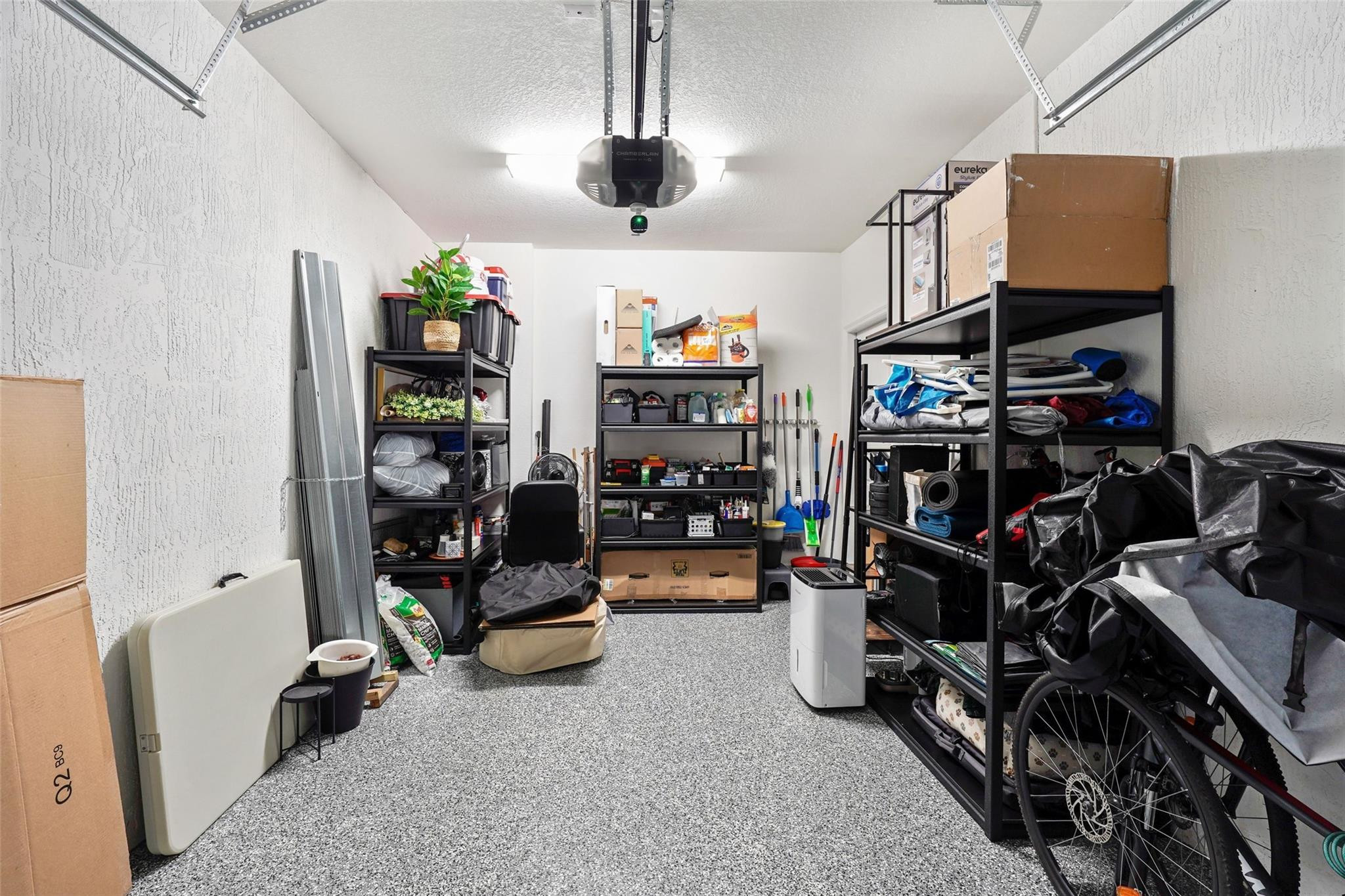 VISTA LAGO - Residential