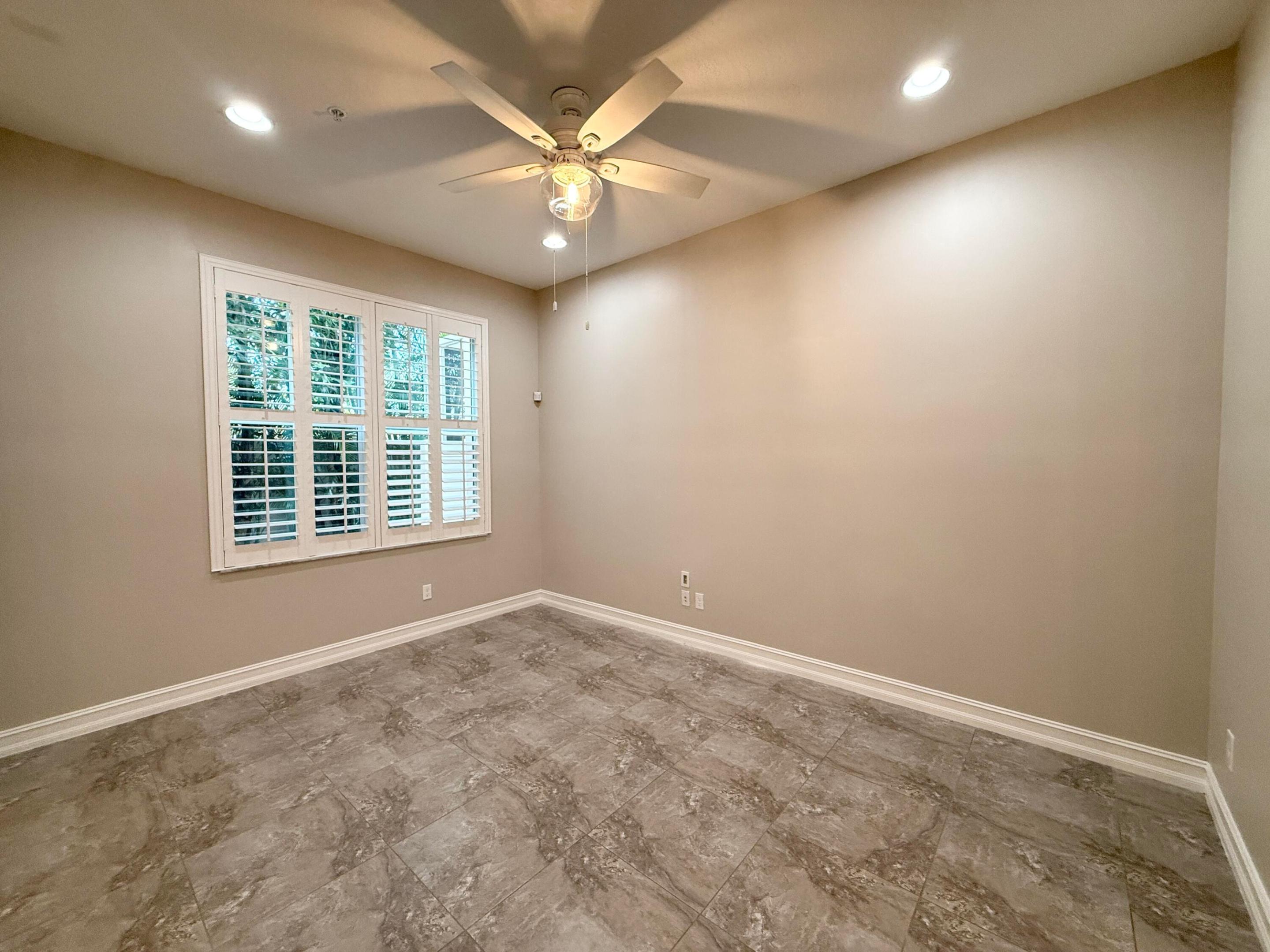 HAMPTON COVE CONDO - Residential Lease