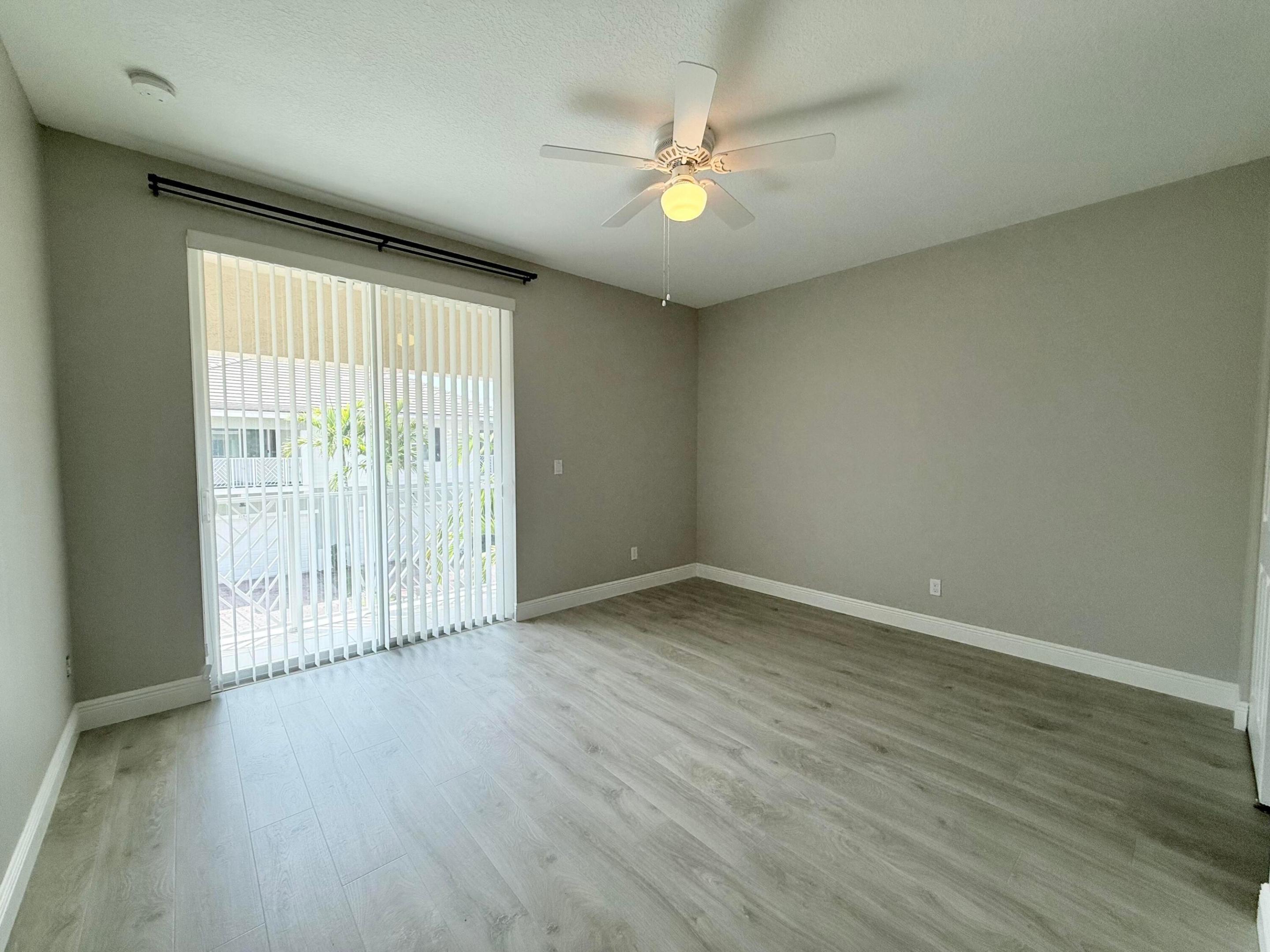 HAMPTON COVE CONDO - Residential Lease