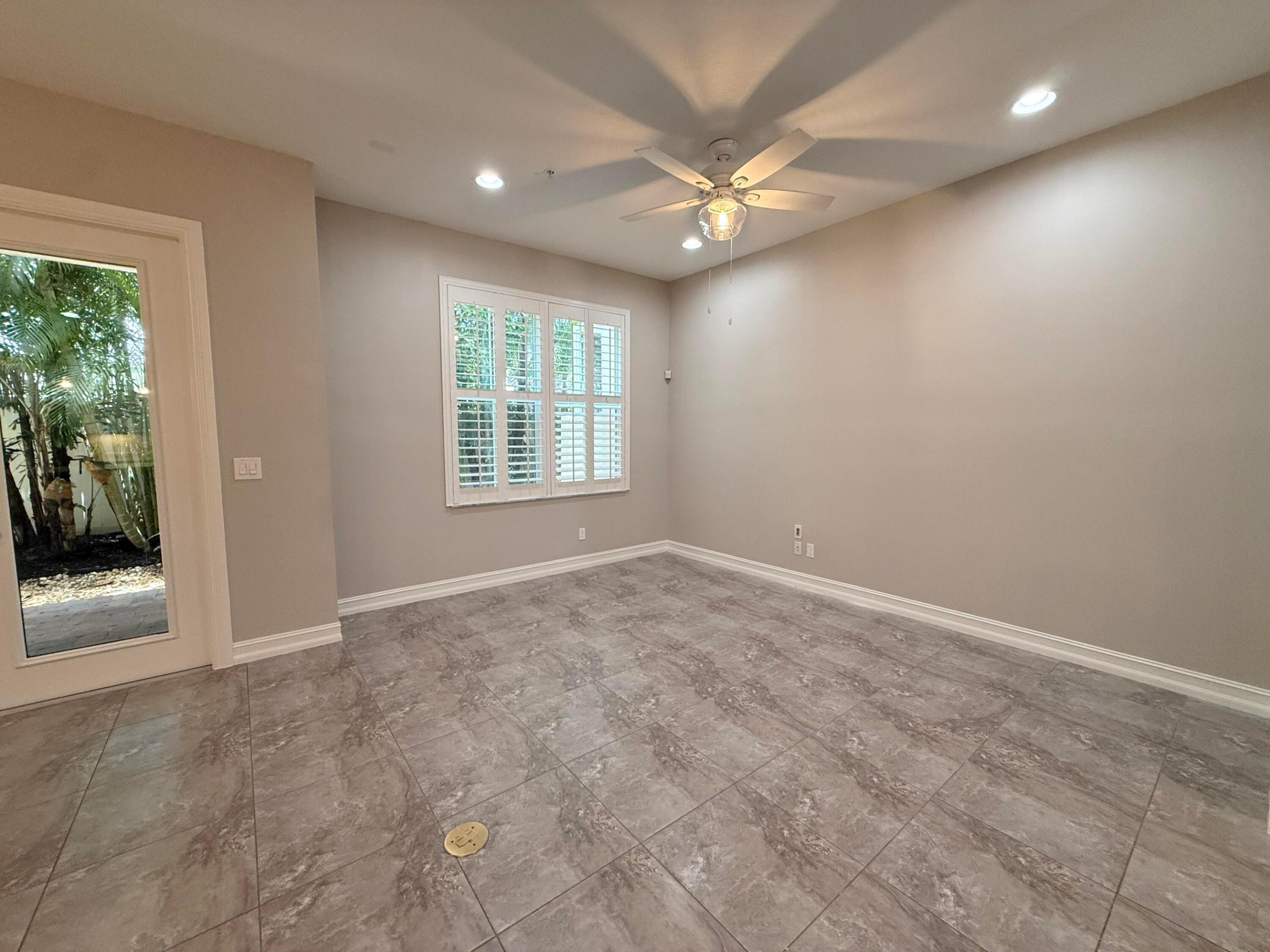 HAMPTON COVE CONDO - Residential Lease