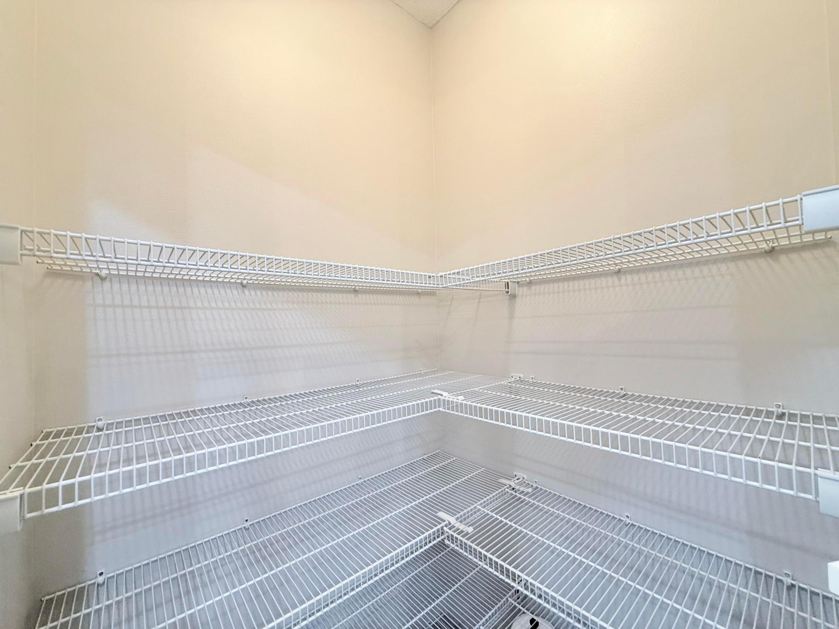 HAMPTON COVE CONDO - Residential Lease