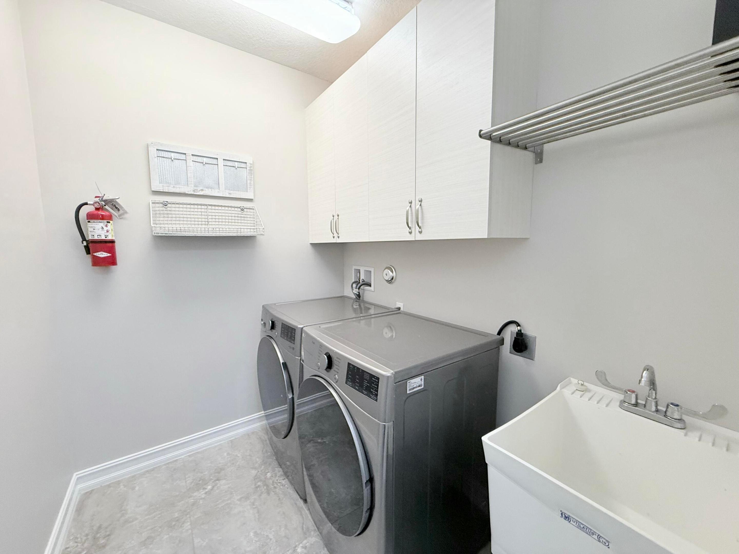 HAMPTON COVE CONDO - Residential Lease