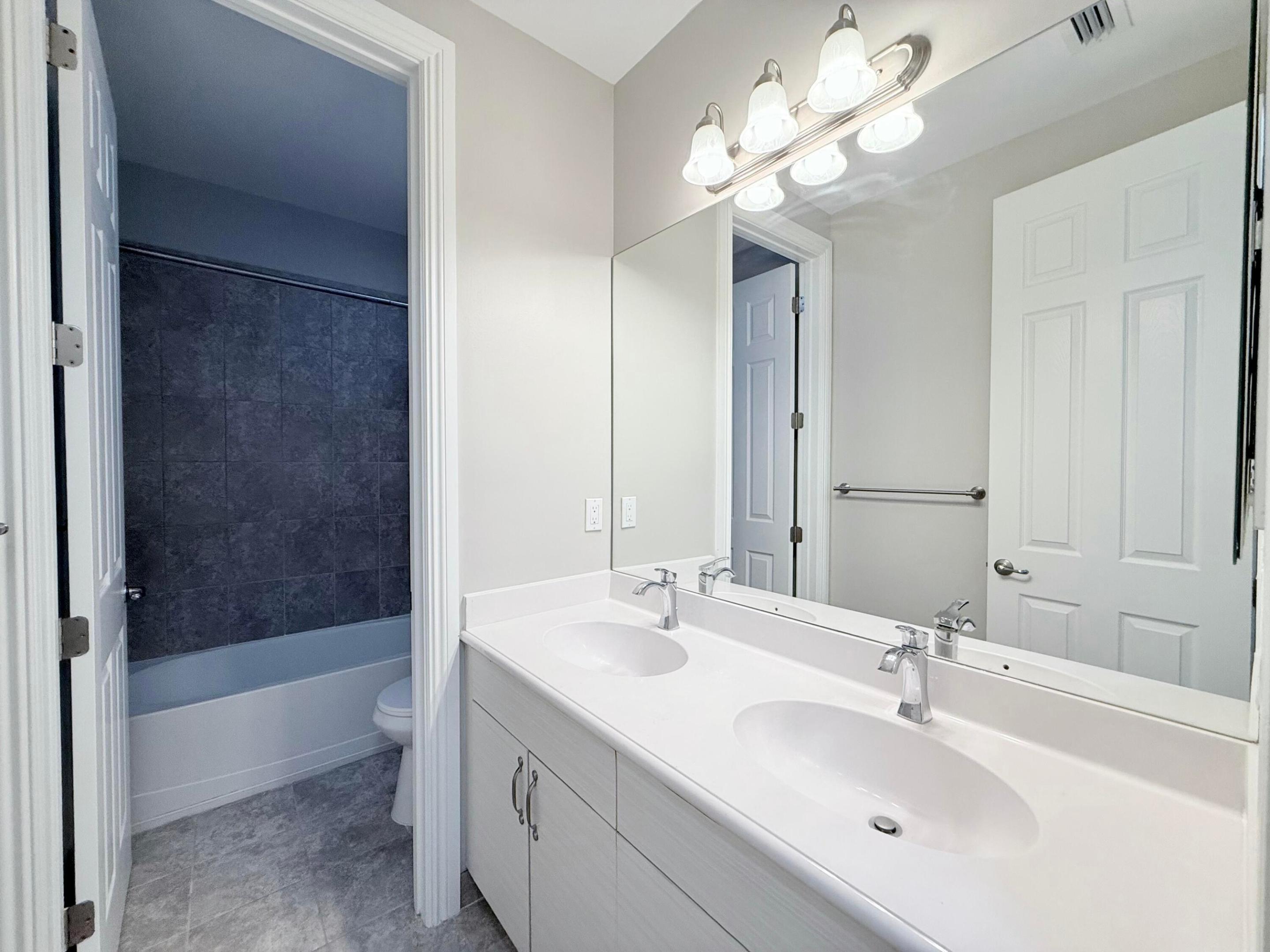 HAMPTON COVE CONDO - Residential Lease