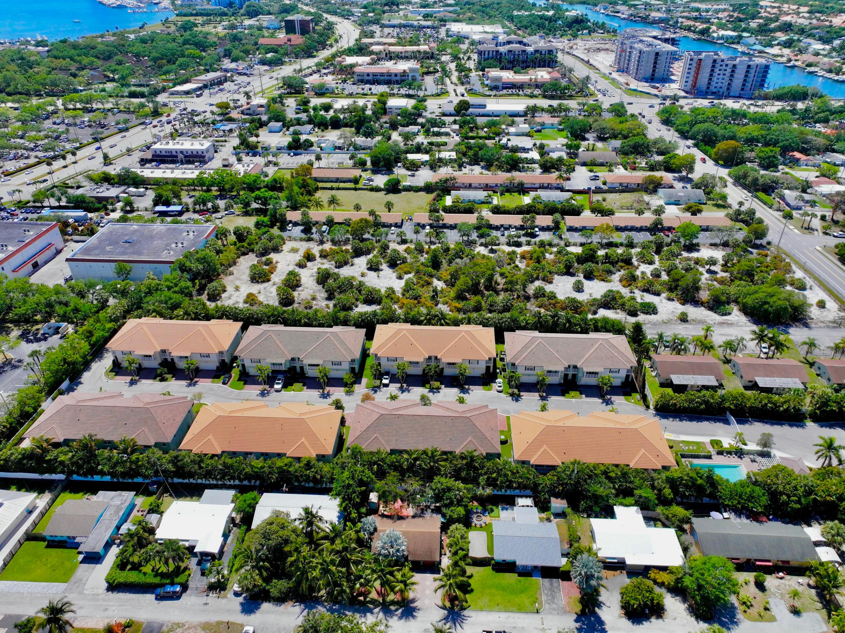 HAMPTON COVE CONDO - Residential Lease