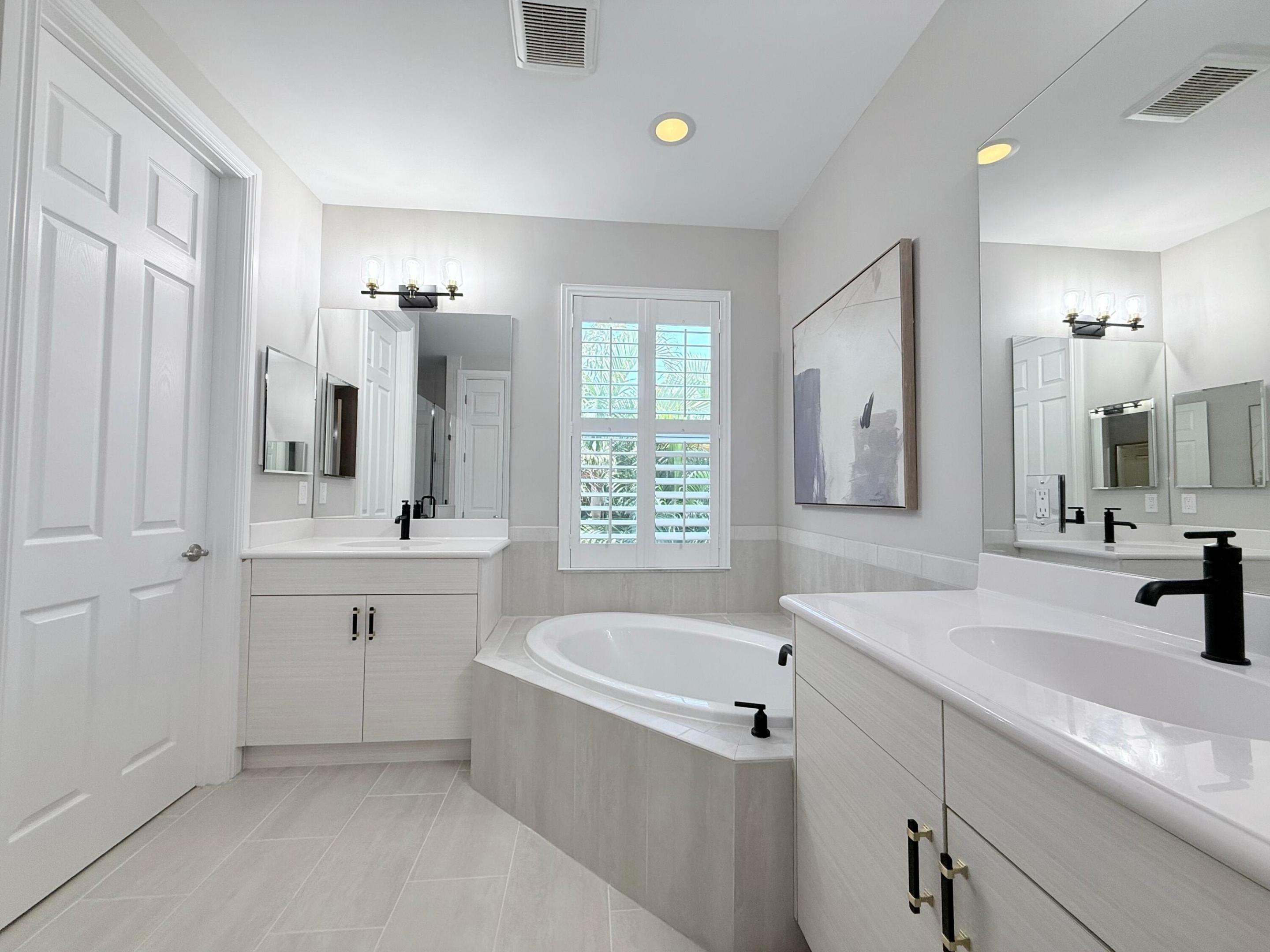 HAMPTON COVE CONDO - Residential Lease