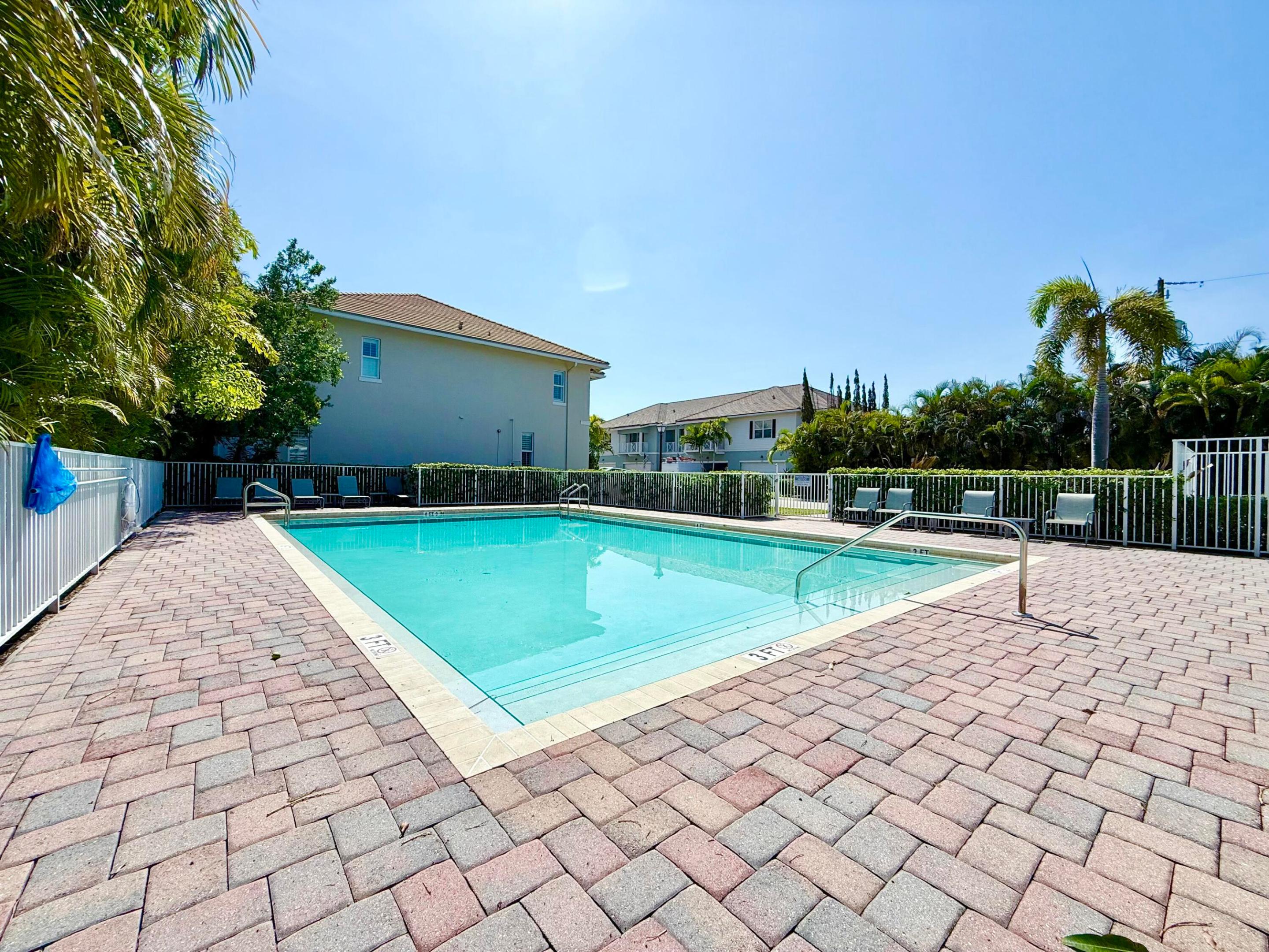 HAMPTON COVE CONDO - Residential Lease