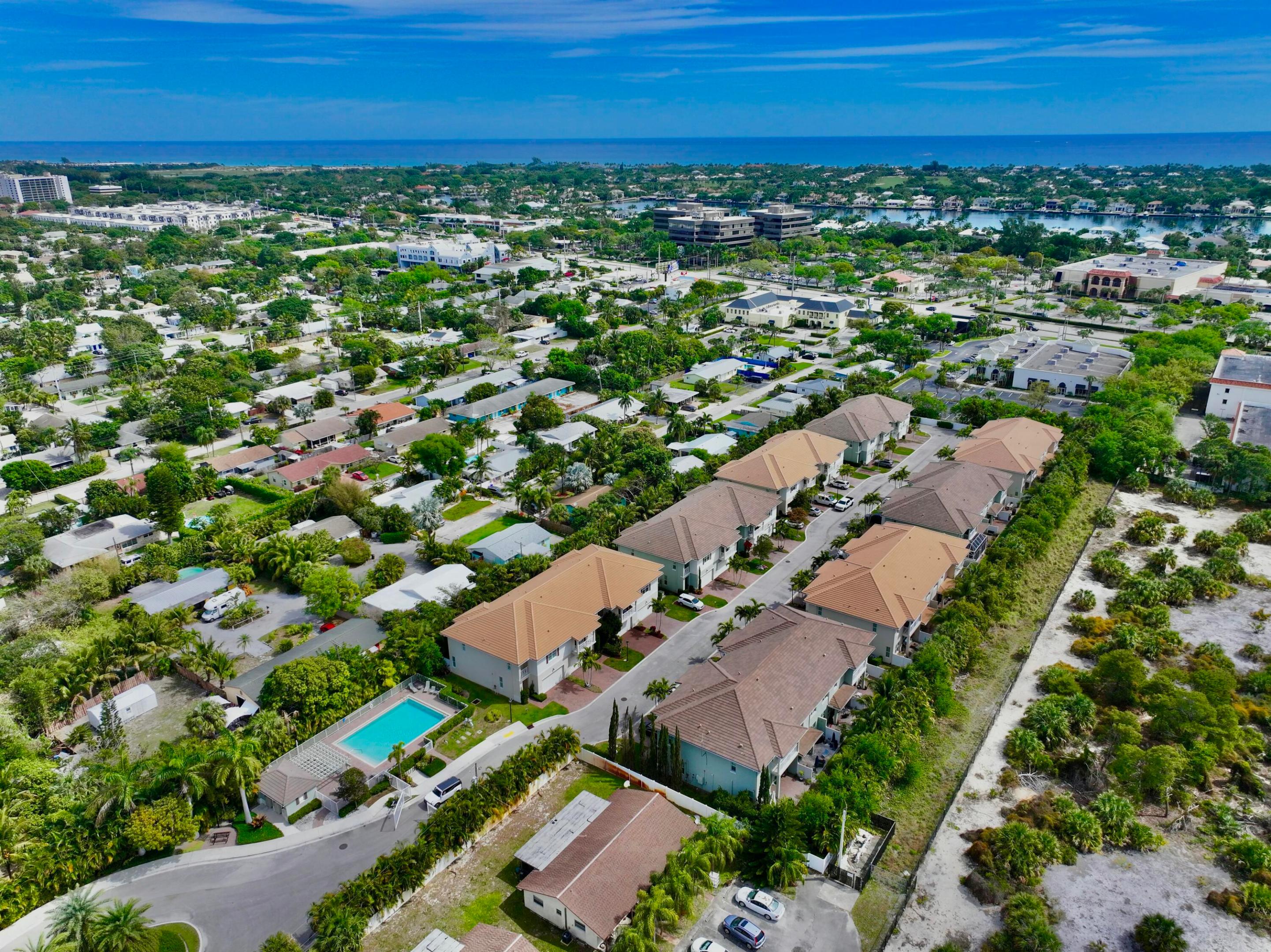 HAMPTON COVE CONDO - Residential Lease