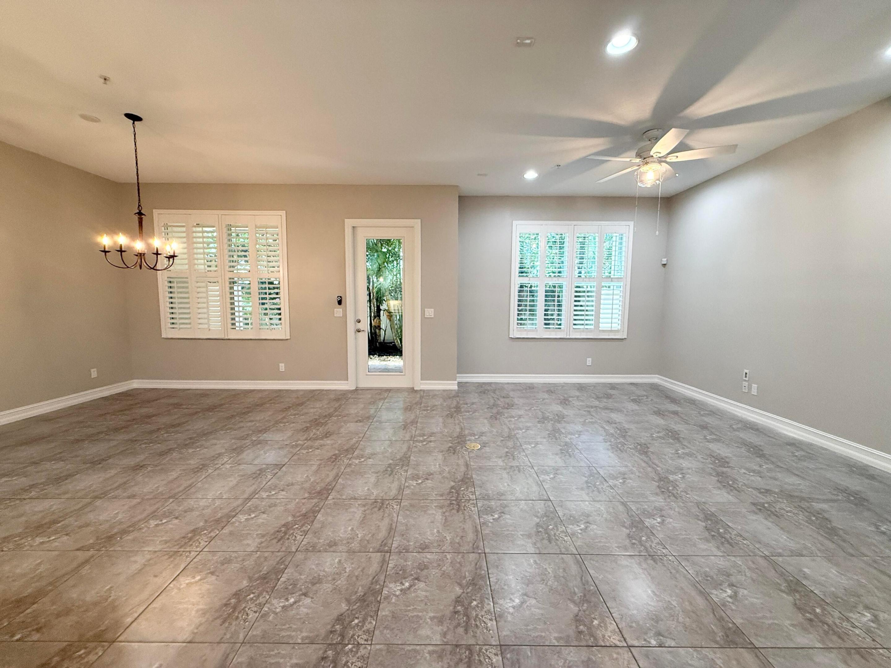 HAMPTON COVE CONDO - Residential Lease