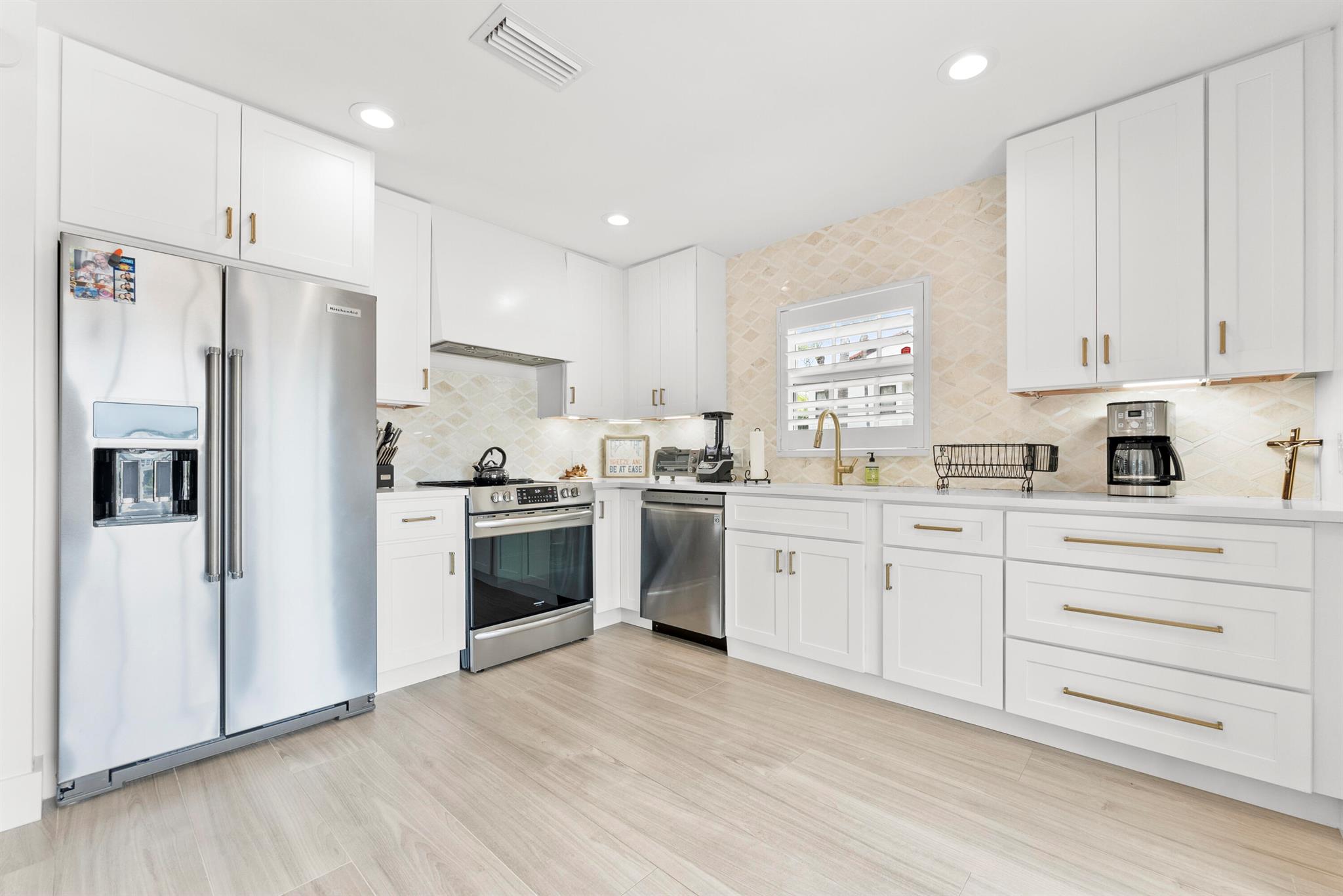 MOORES LANDING - Residential