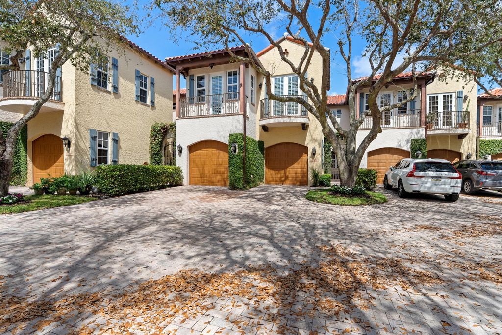 Photo of 1027 Coralina Ln, Delray Beach, FL 33483 (MLS # B26000248)