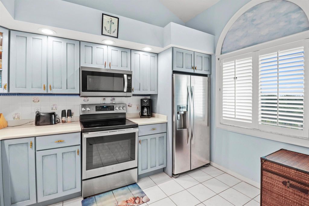 Photo of 901 Seafarer Circle #503, Jupiter, FL 33477 (MLS # R11148436)