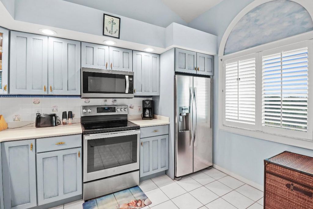 Photo of 901 Seafarer Circle #503, Jupiter, FL 33477 (MLS # R11148436)