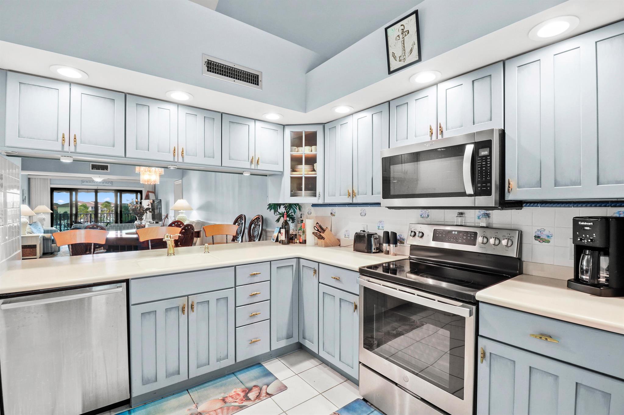 MARINA AT THE BLUFFS COND - Residential