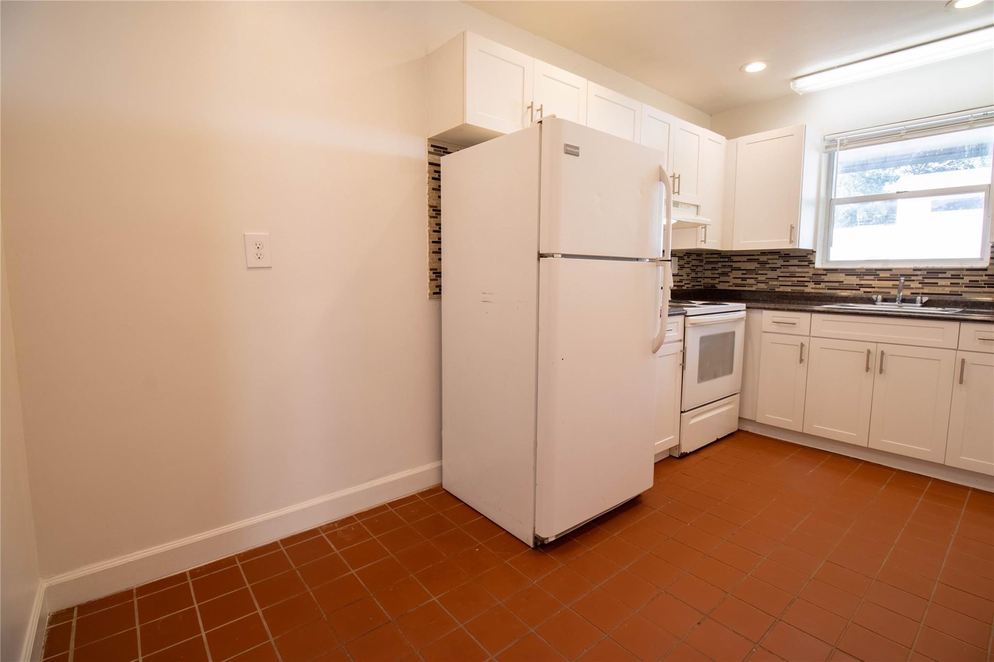 Sailboat Bend - Residential Lease