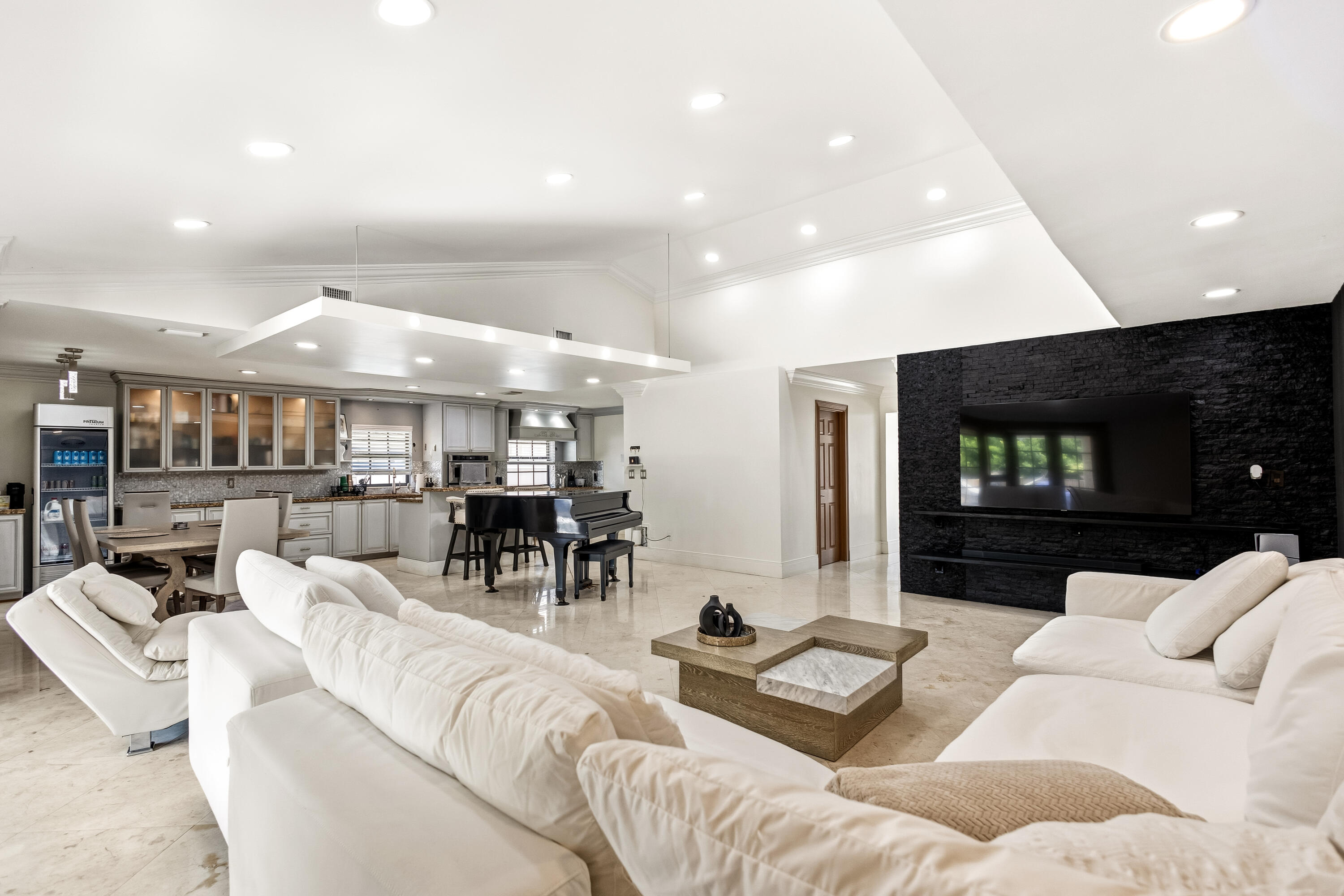 DEERHURST - Residential