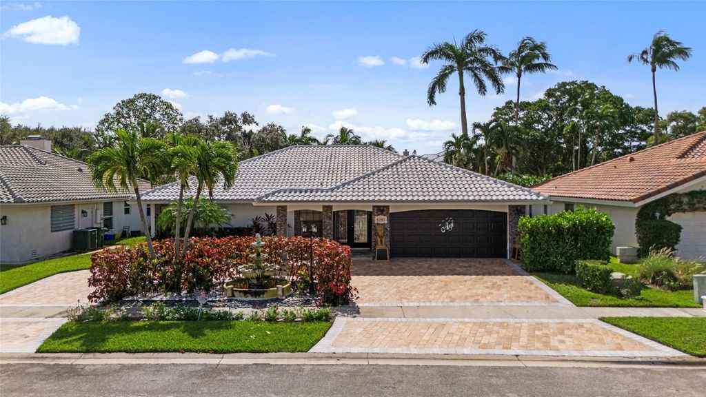 Photo of 5223 Deerhurst Crescent Circle, Boca Raton, FL 33486 (MLS # B26031542)