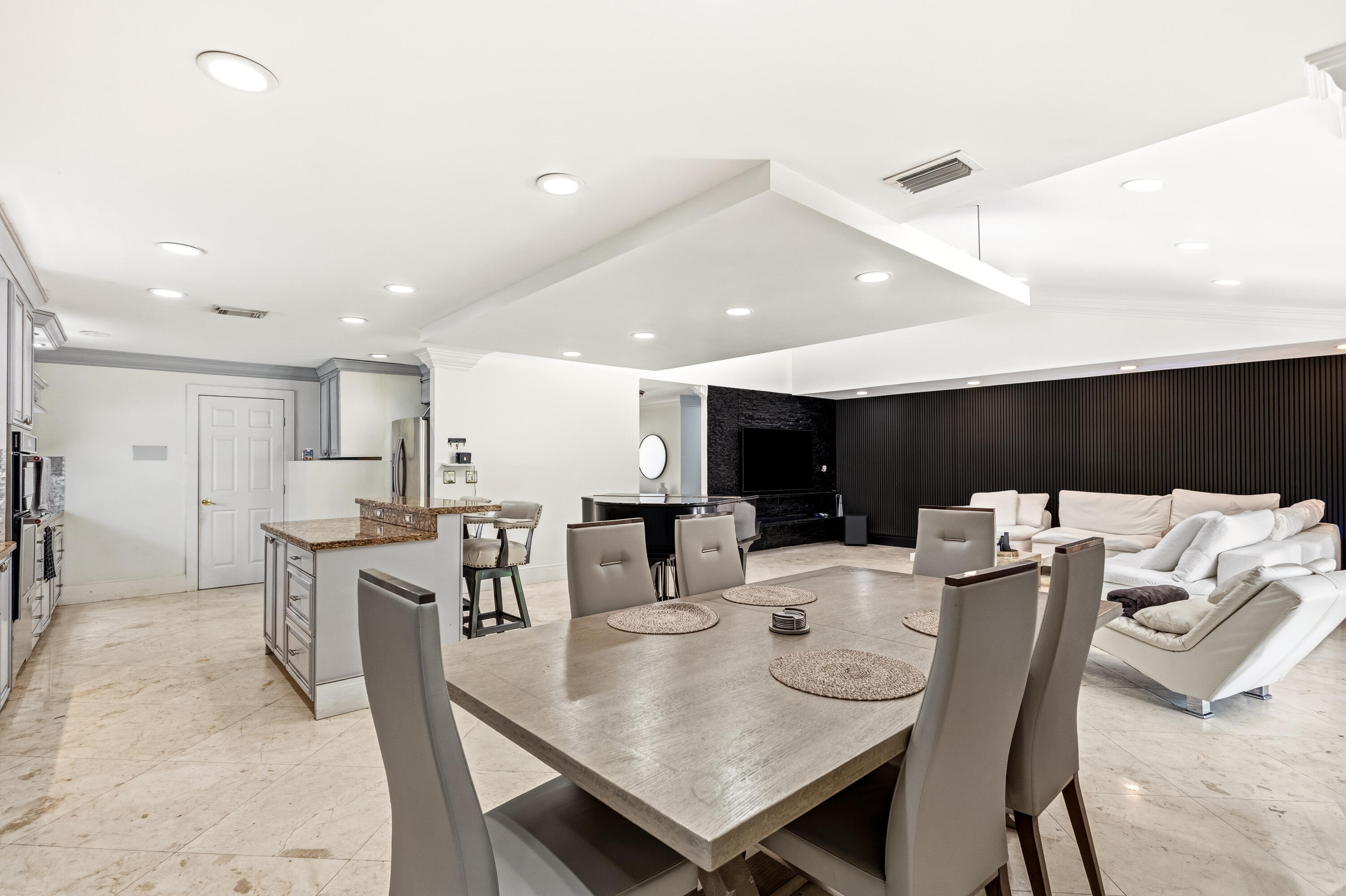DEERHURST - Residential
