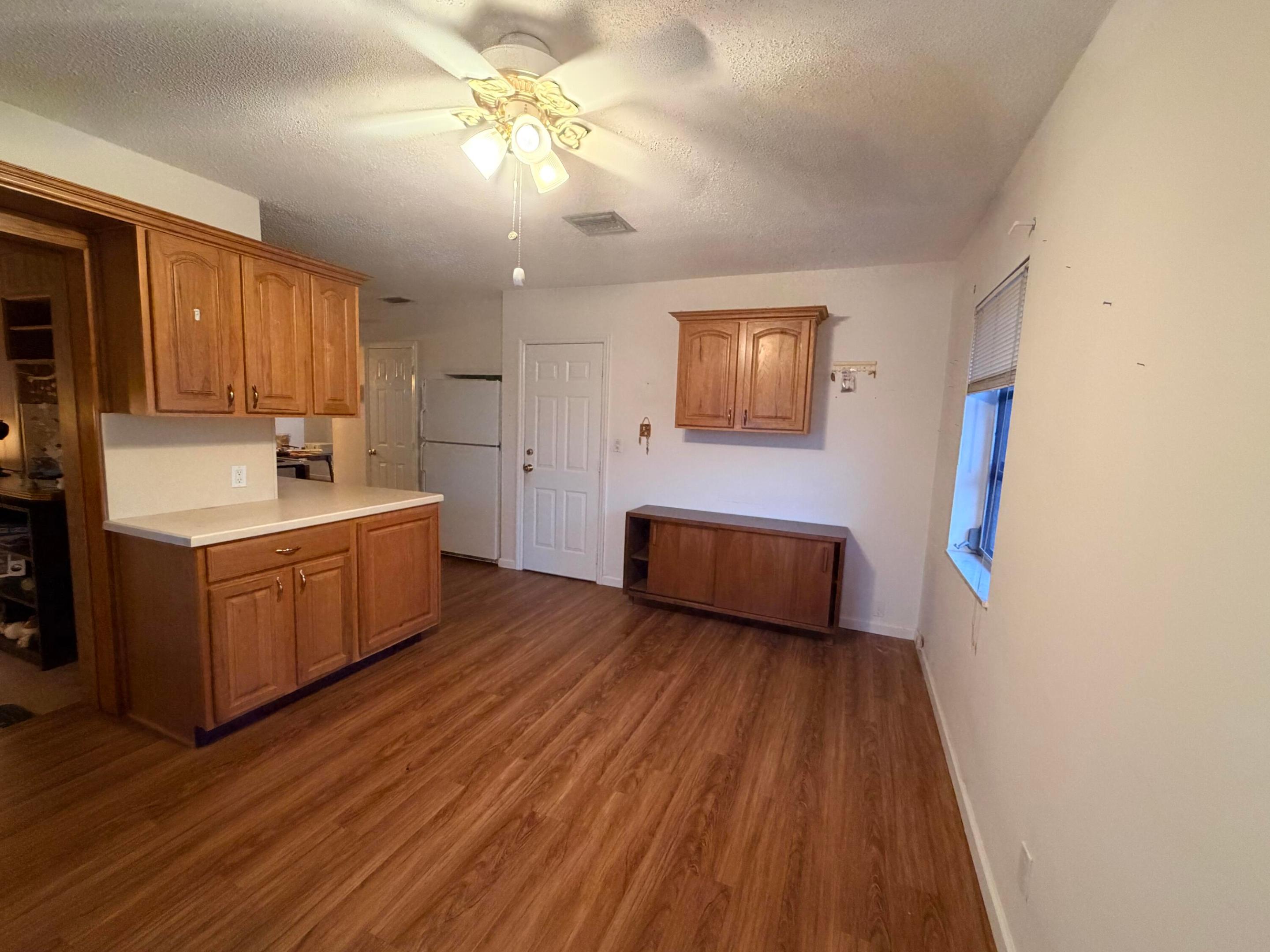270 SE 6th Street