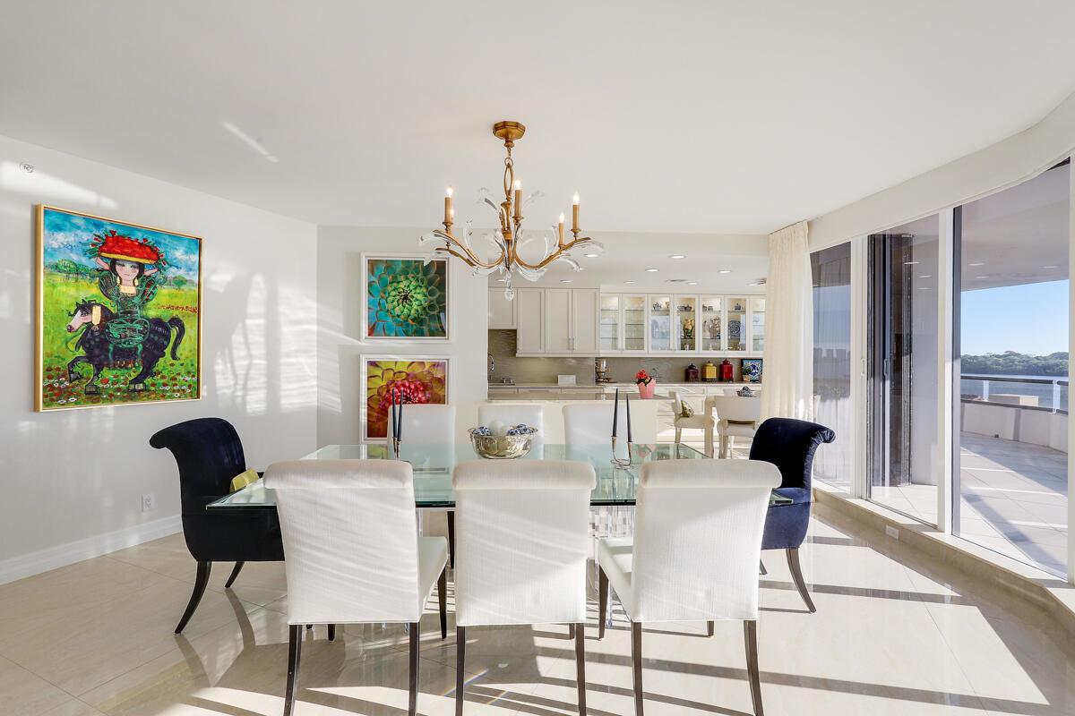 OLD PORT COVE LAKE POINT - Residential