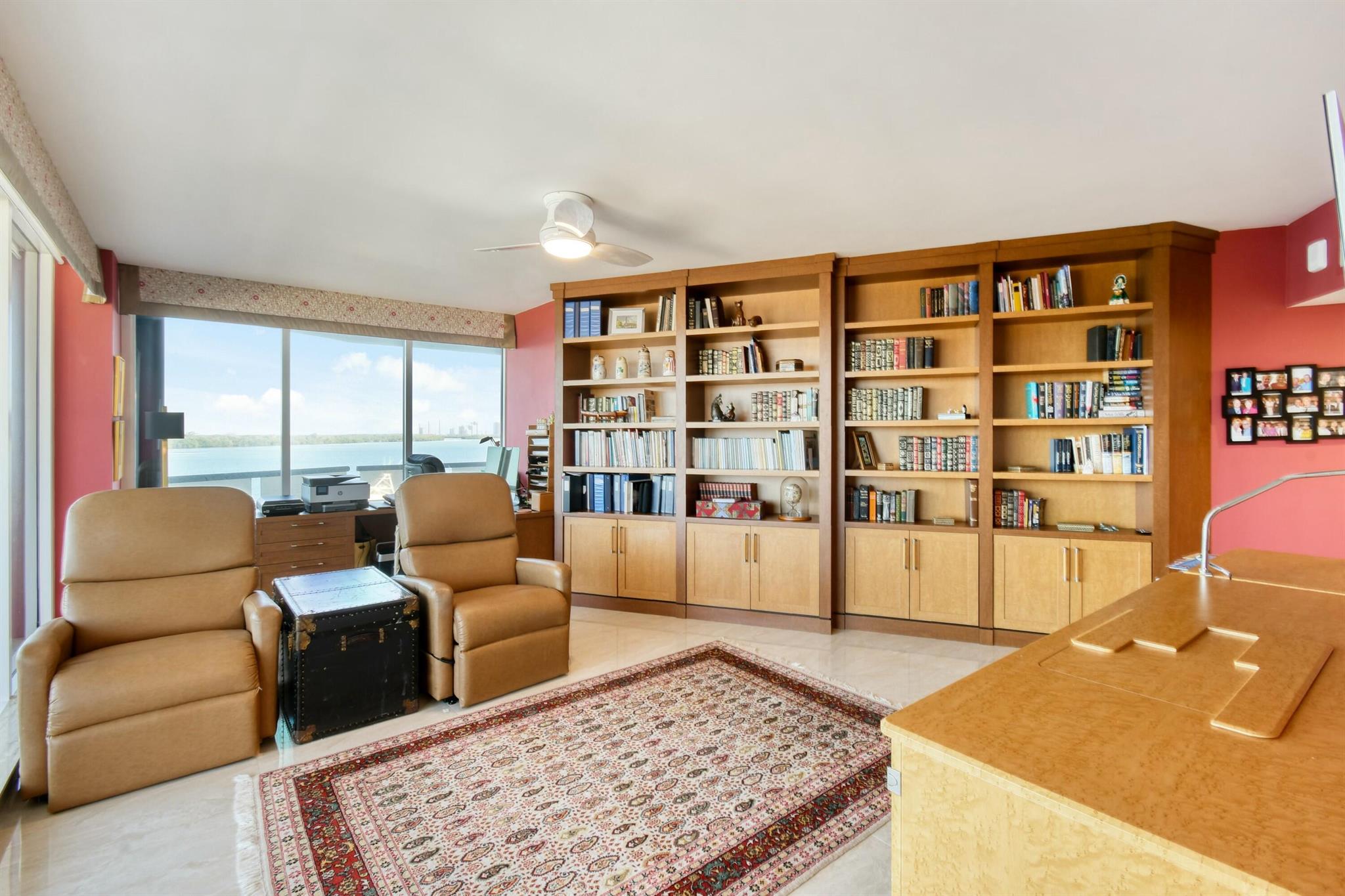 OLD PORT COVE LAKE POINT - Residential