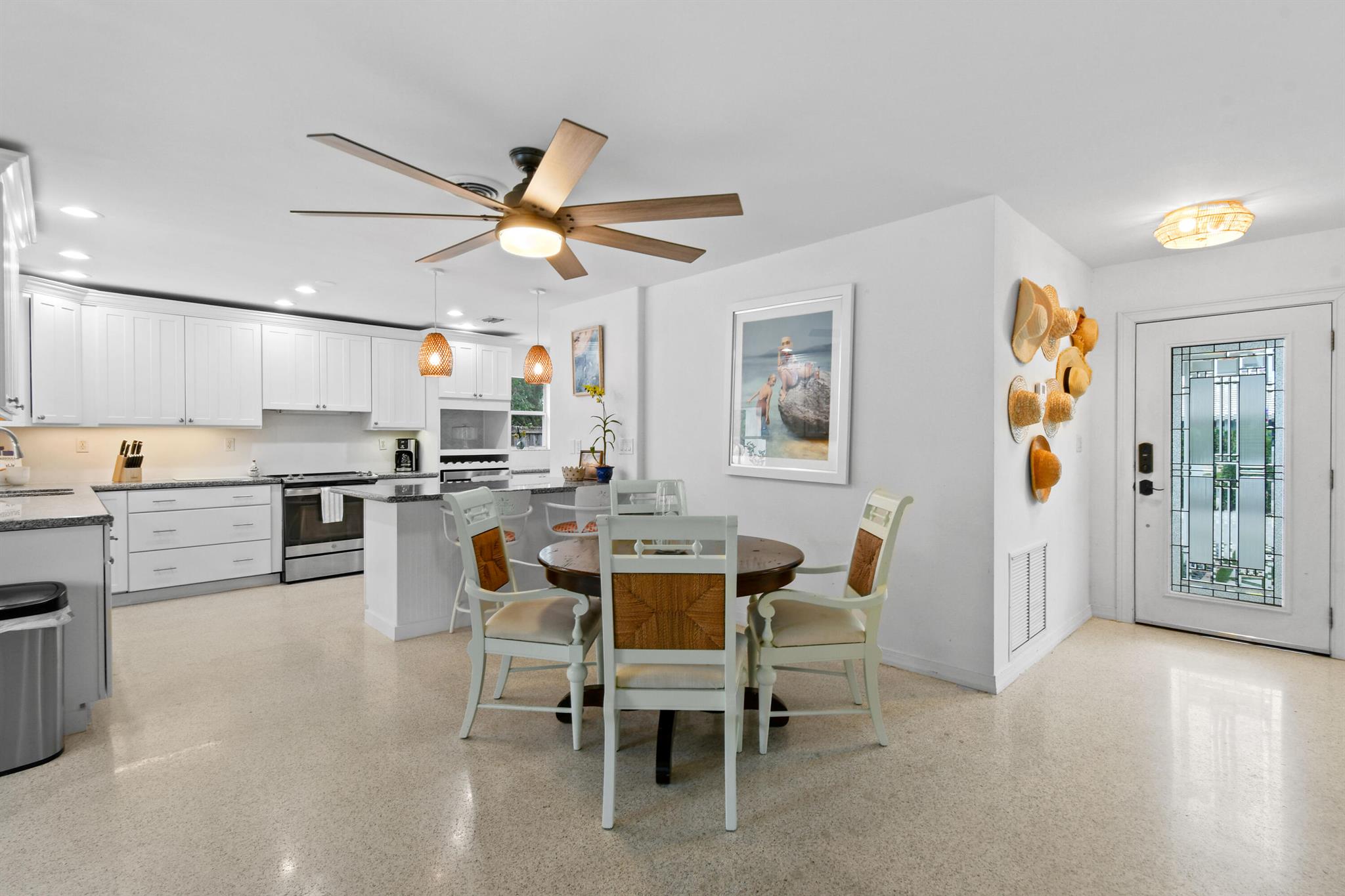 LAKE CLARKE WEST PL 3 IN - Residential