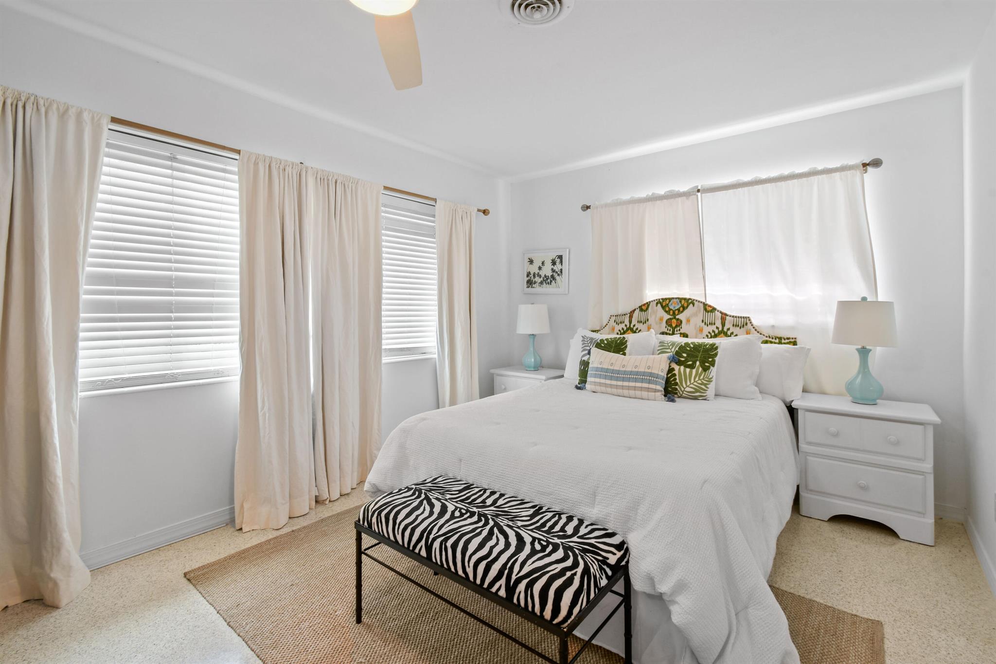 LAKE CLARKE WEST PL 3 IN - Residential