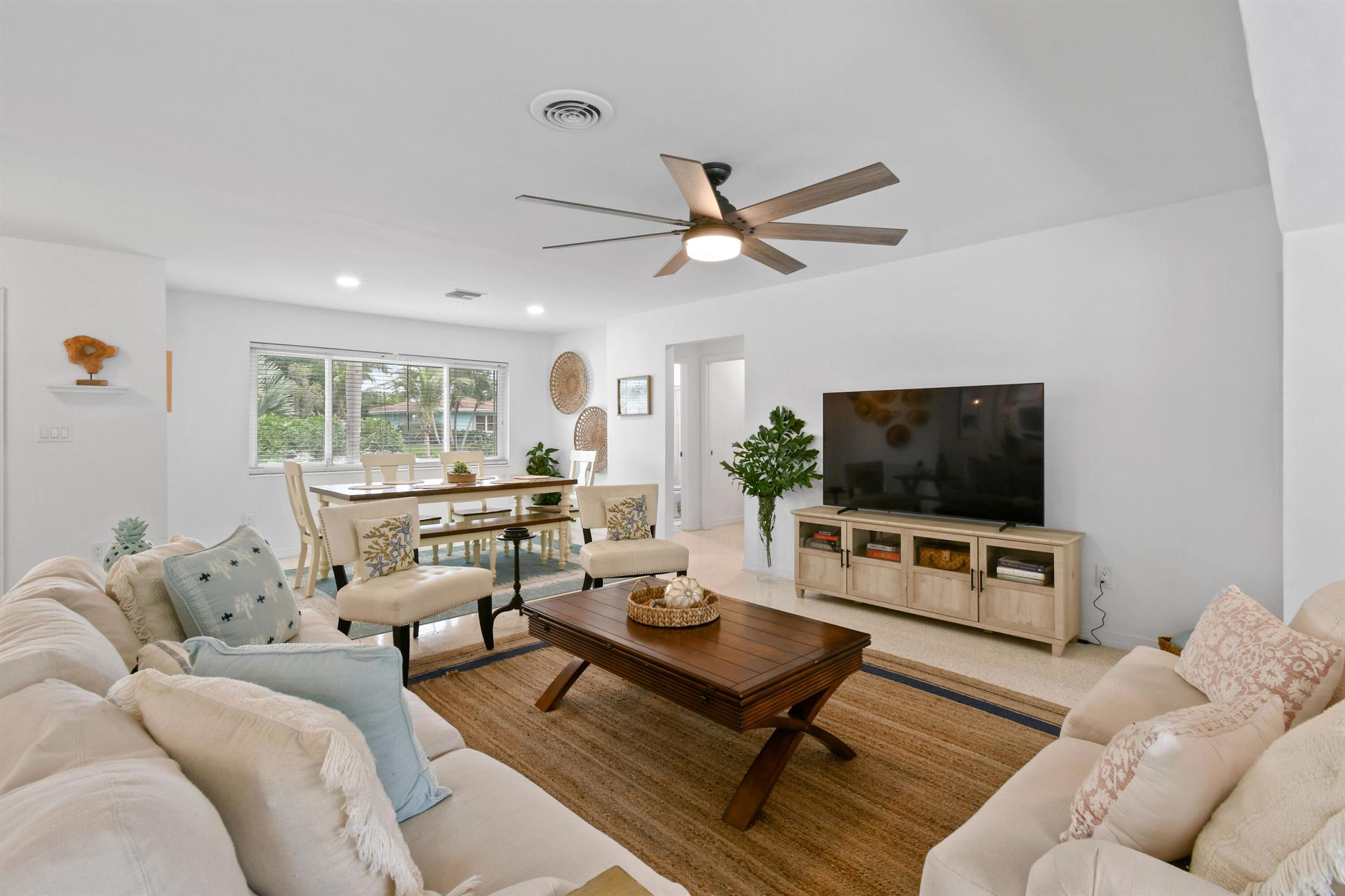 LAKE CLARKE WEST PL 3 IN - Residential