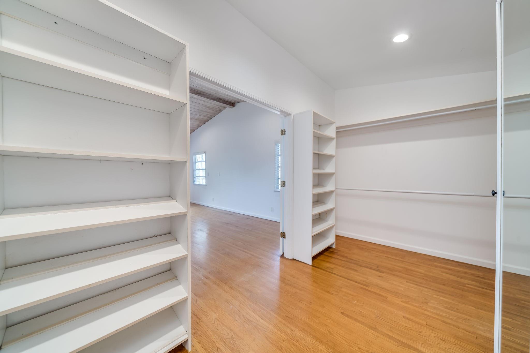 Idlewyld 1-19 B - Residential