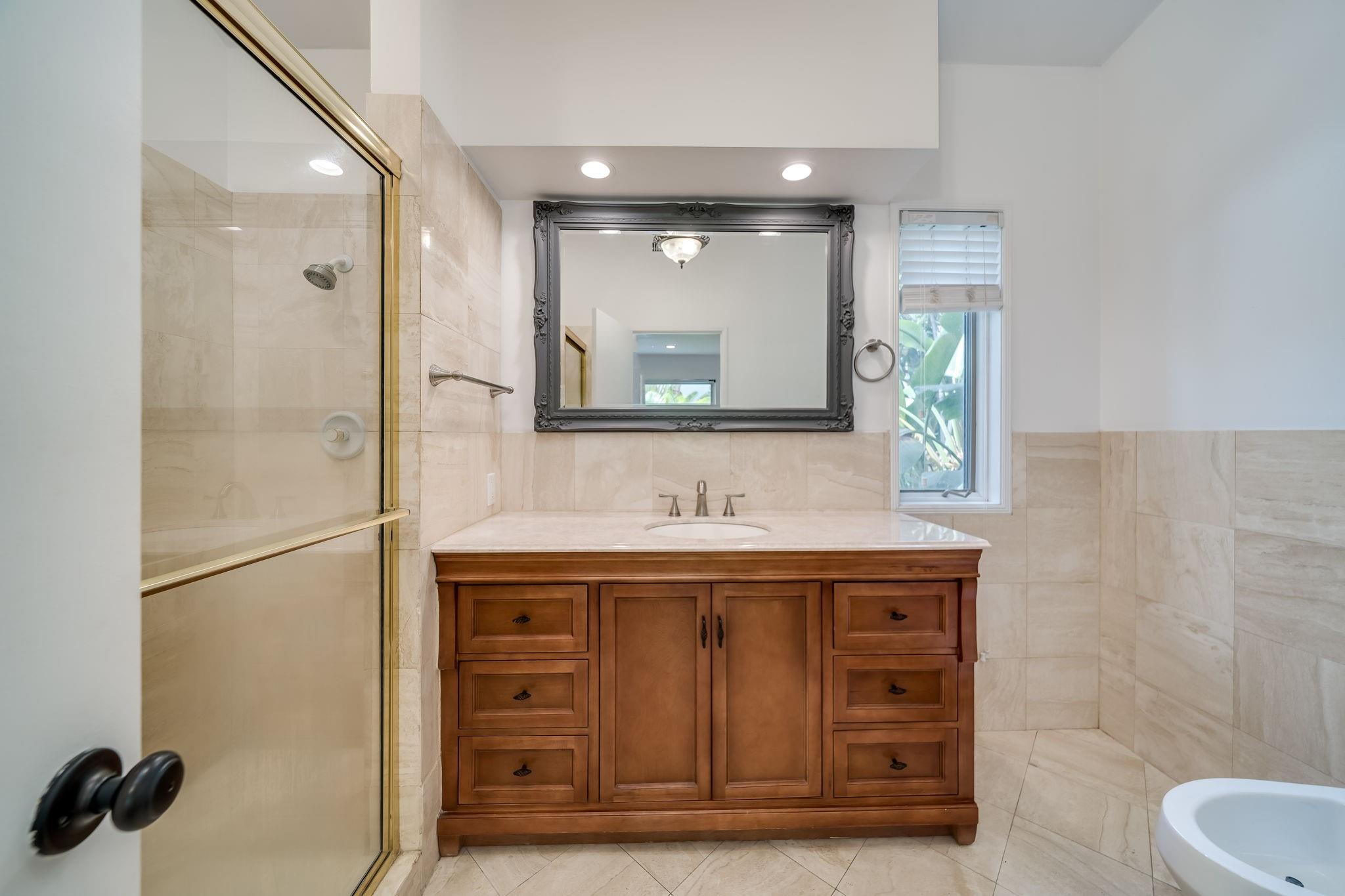 Idlewyld 1-19 B - Residential