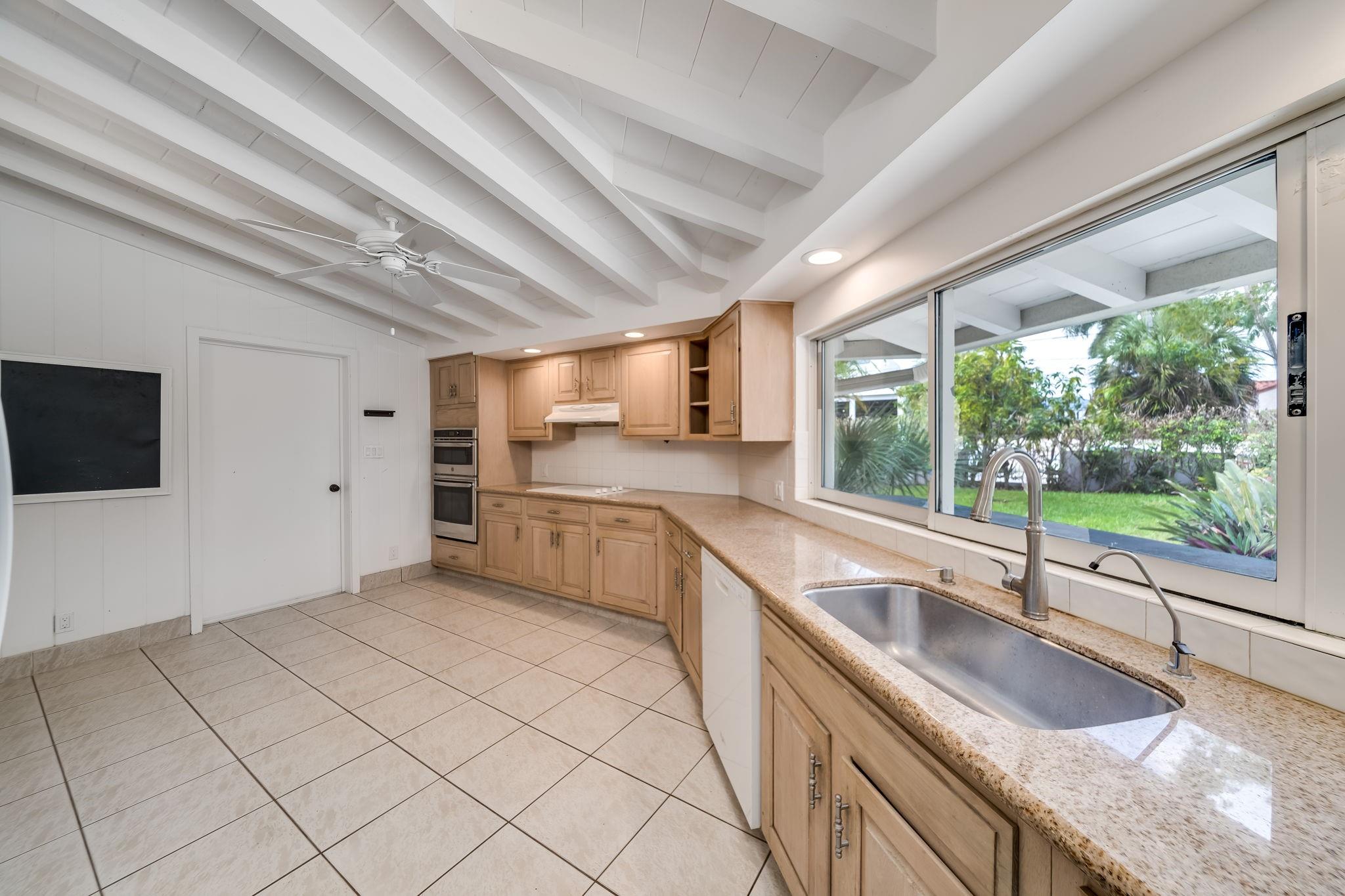 Idlewyld 1-19 B - Residential