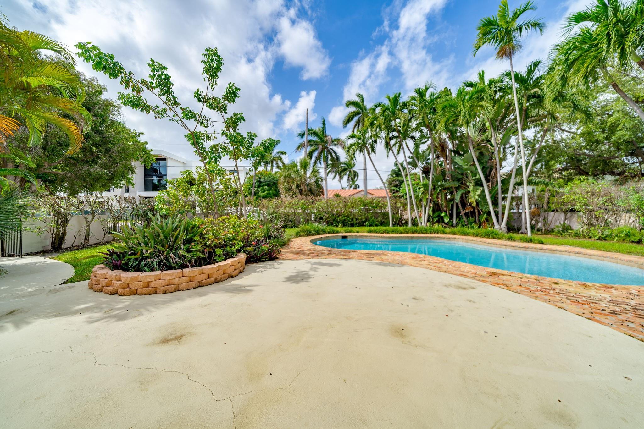 Idlewyld 1-19 B - Residential