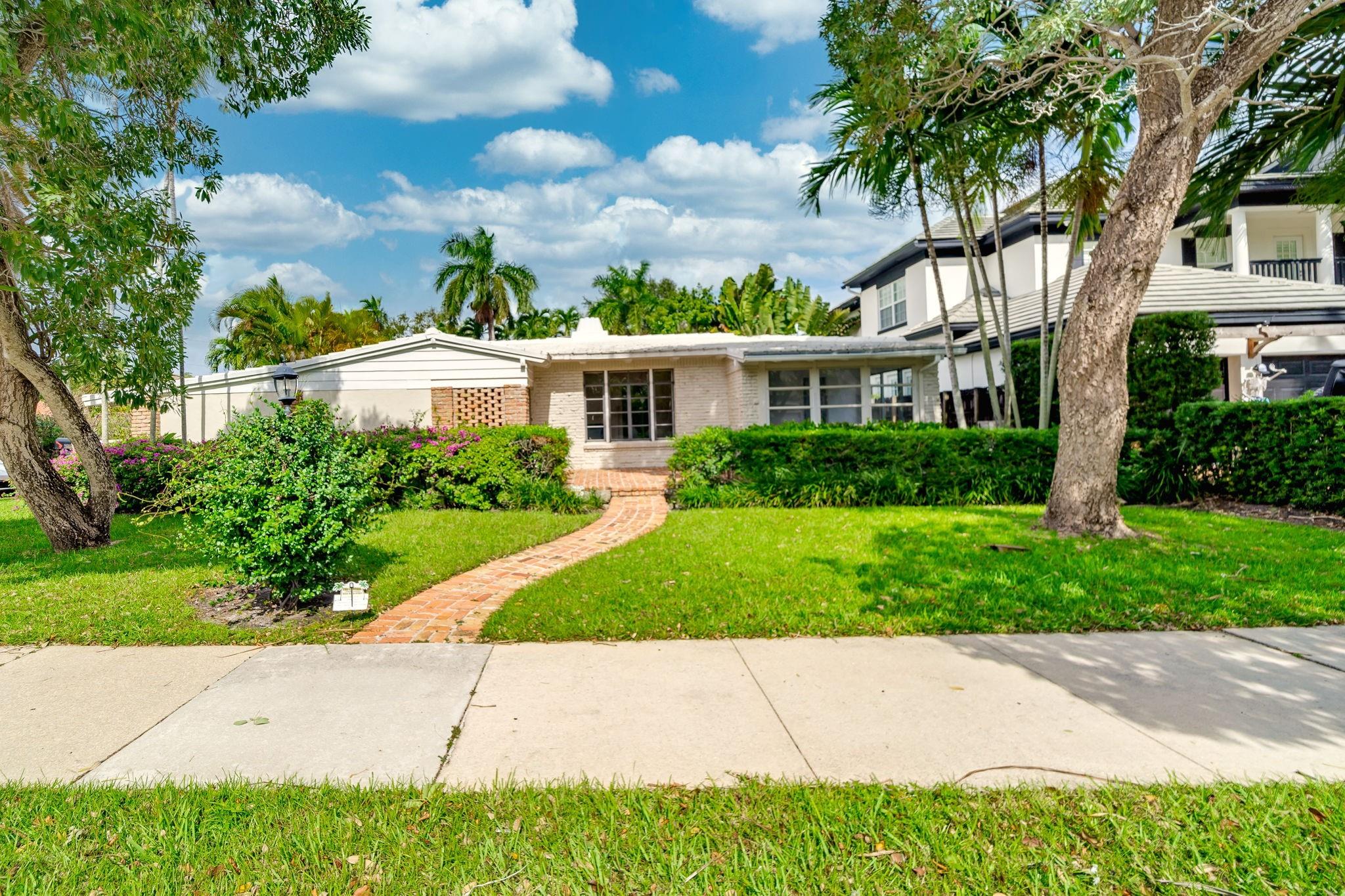 Idlewyld 1-19 B - Residential