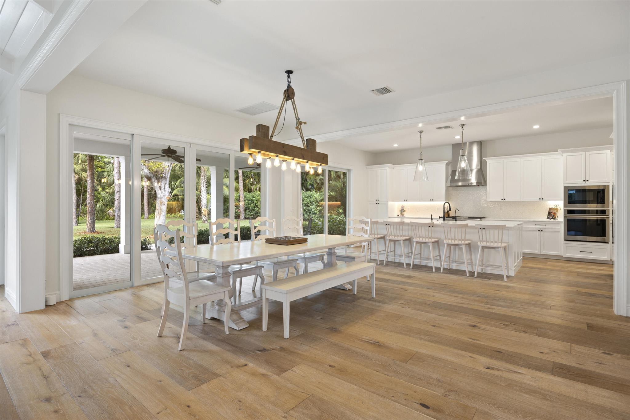 5561 Hibiscus Road