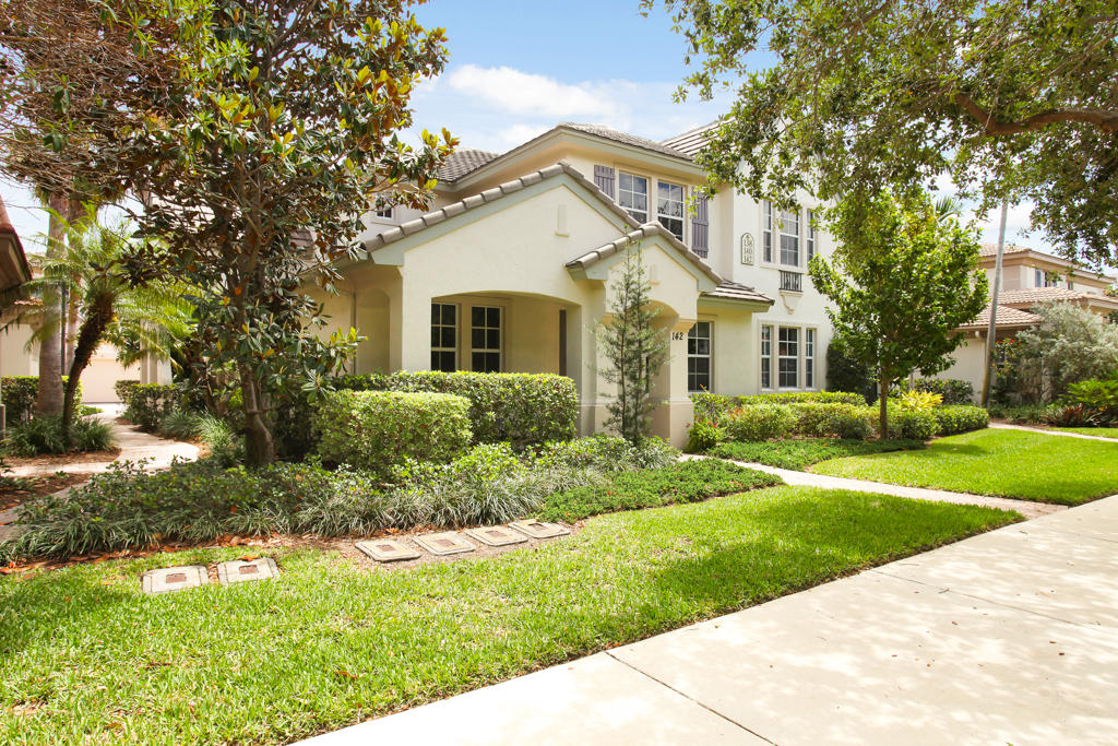 MANSIONS AT EVERGRENE - Residential