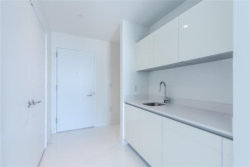 Paramount world center - Residential