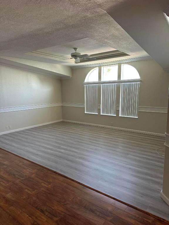 TROPICAL ISLES - Residential