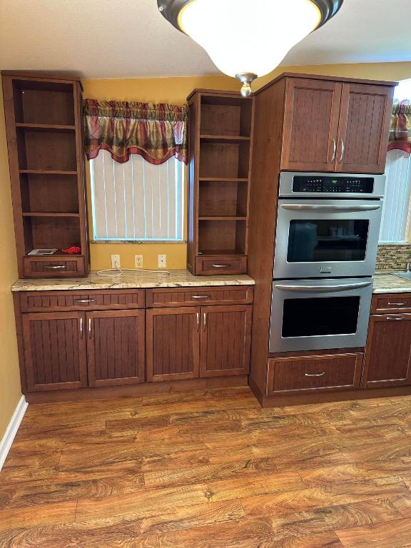 553 Tropical Isles Circle