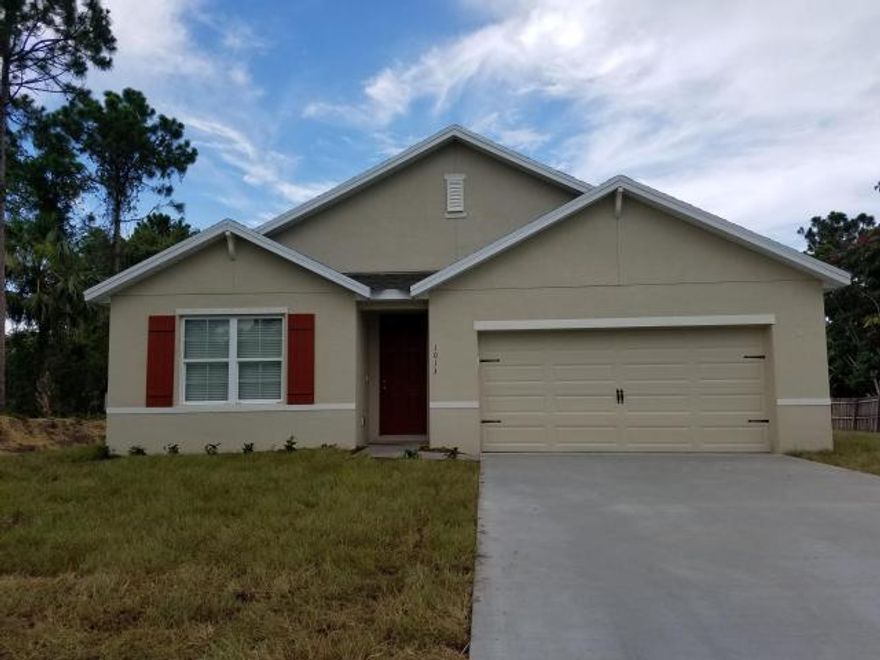 Beautiful 4 bedrooms . 2 bathrooms new construction home. Close to commercial area, and both highways. Close to Sams, Walmart, Traditions.  Good school district .