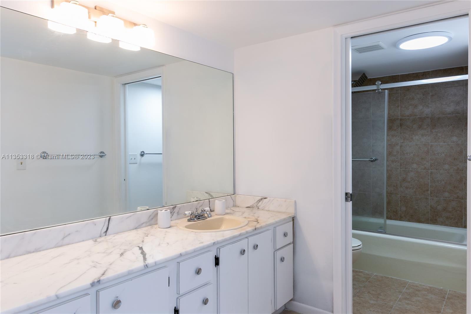 LANDS OF THE PRESIDENT CO - Residential Lease