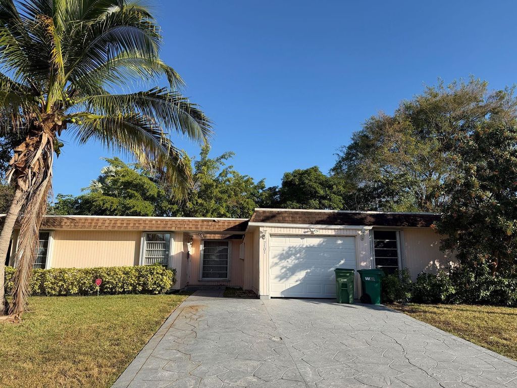 Photo of 7101 NW 68th Street, Tamarac, FL 33321 (MLS # B26038882)