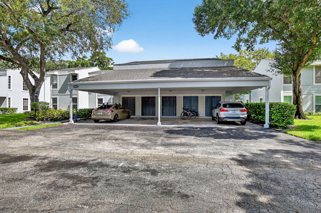 Photo of 6101 Old Court Road #140, Boca Raton, FL 33433 (MLS # R11114492)