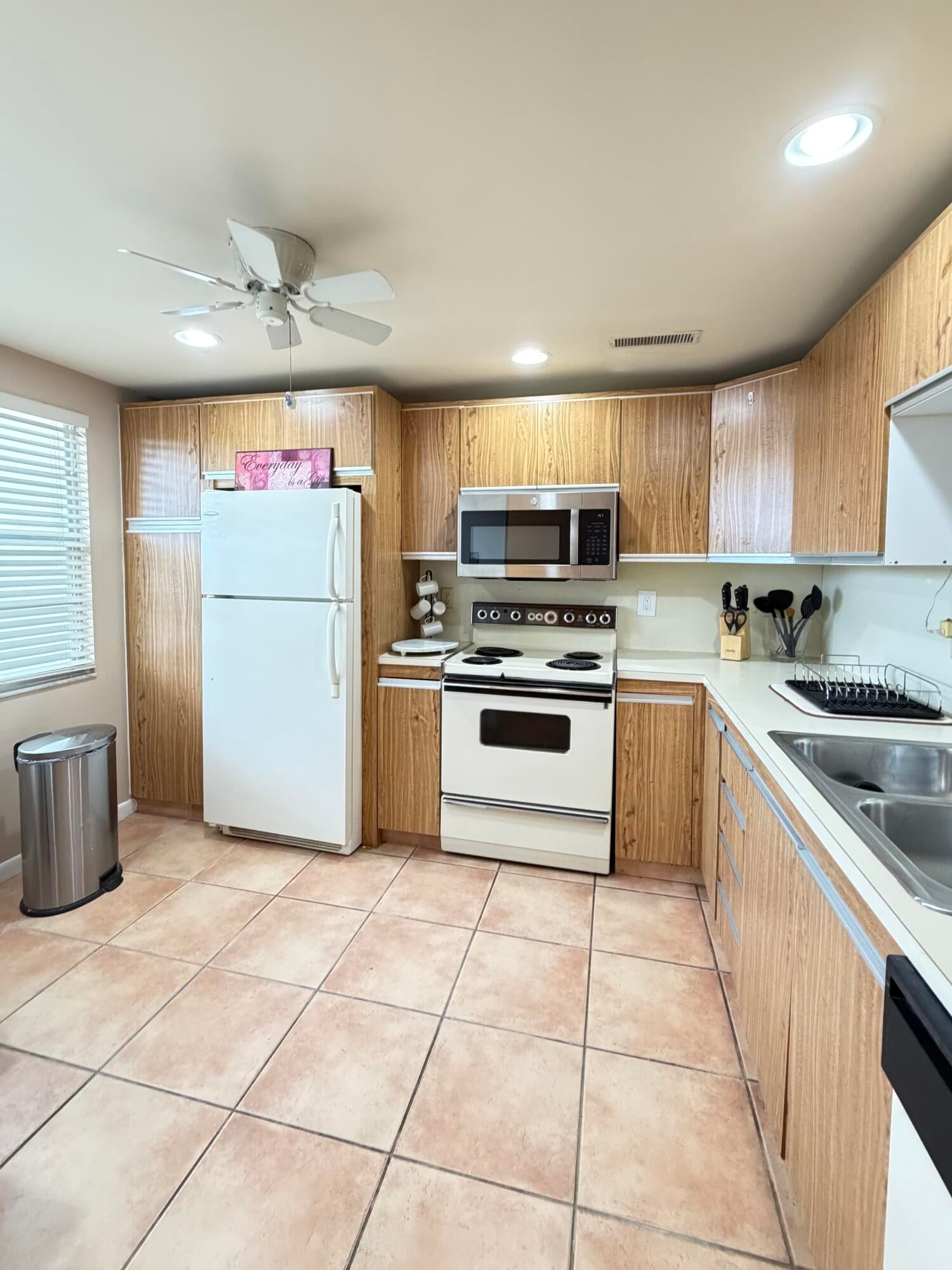 2101 Lucaya Bend