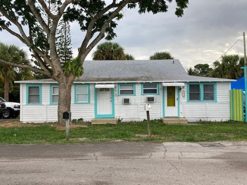 Photo of 4649 SE May Avenue, Stuart, FL 34997 (MLS # F10300635)