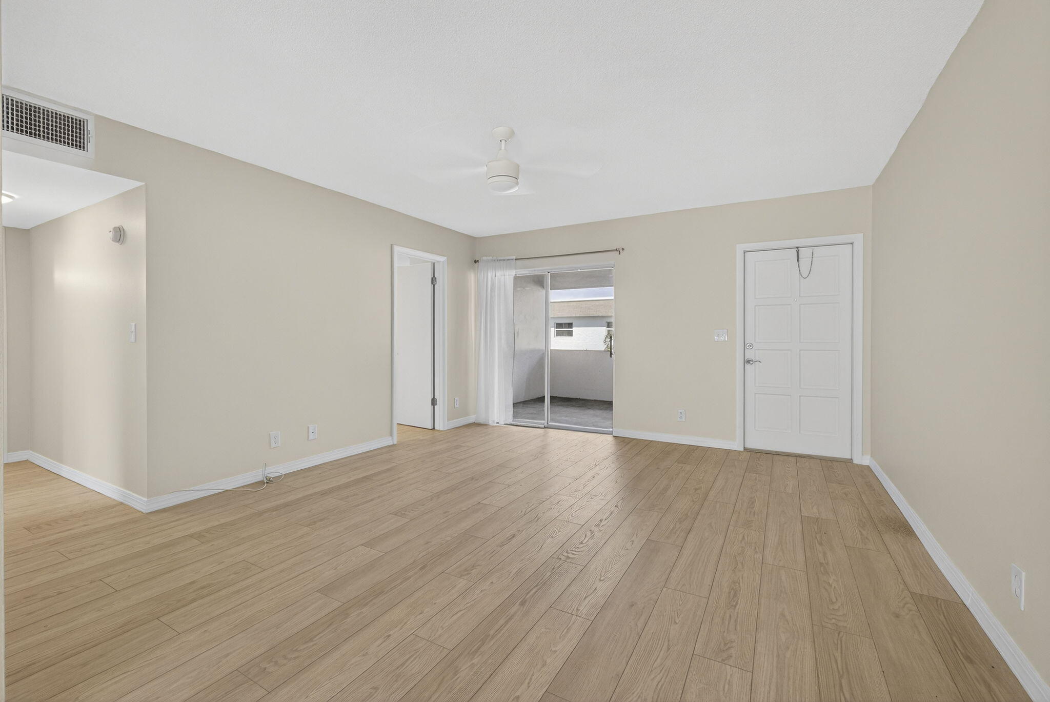 STRATFORD CONDO - Residential